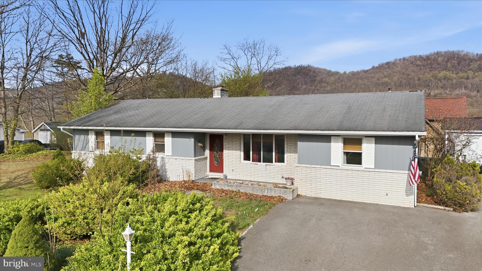 KNOBLEY ESTATES - Residential