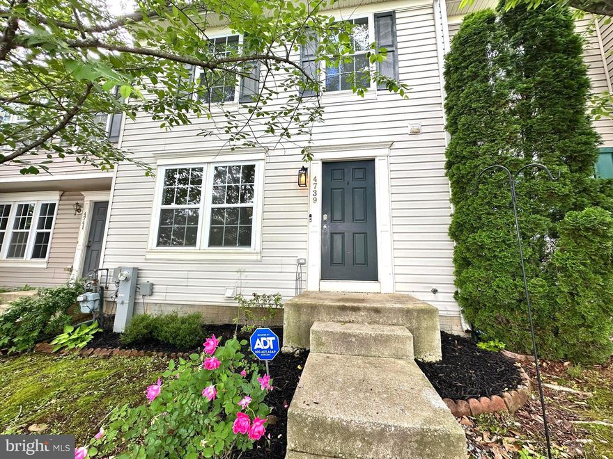 Well-maintained and move-in ready, this spacious 3-bedroom, 2.5-bath townhome is nestled in a quiet, desirable community. Enjoy cooking in the upgraded kitchen featuring granite countertops and stainless steel appliances. The main level offers a bright and open living area, a convenient powder room, and access to a private deck—perfect for relaxing or entertaining. The finished basement includes a cozy gas fireplace, ideal for additional living space. Upstairs, the primary suite boasts its own full bathroom for added privacy and comfort. A perfect blend of style, space, and convenience!  Make your appointment today and come see your new home!!