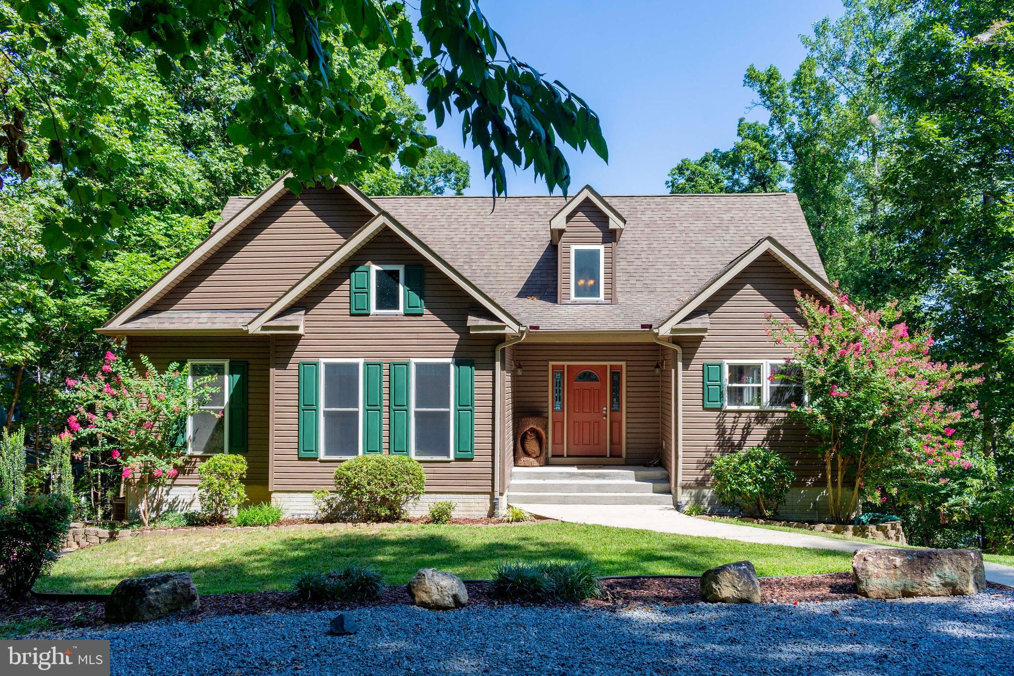 COUNTRYSIDE ON LAKE ANNA - Residential