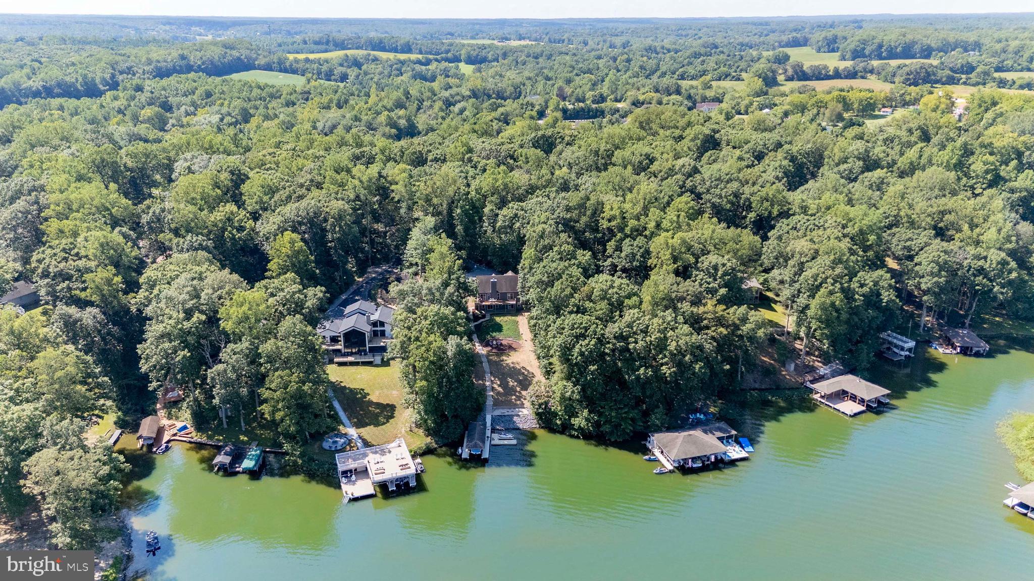 COUNTRYSIDE ON LAKE ANNA - Residential