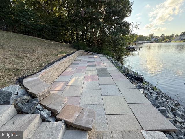 COUNTRYSIDE ON LAKE ANNA - Residential