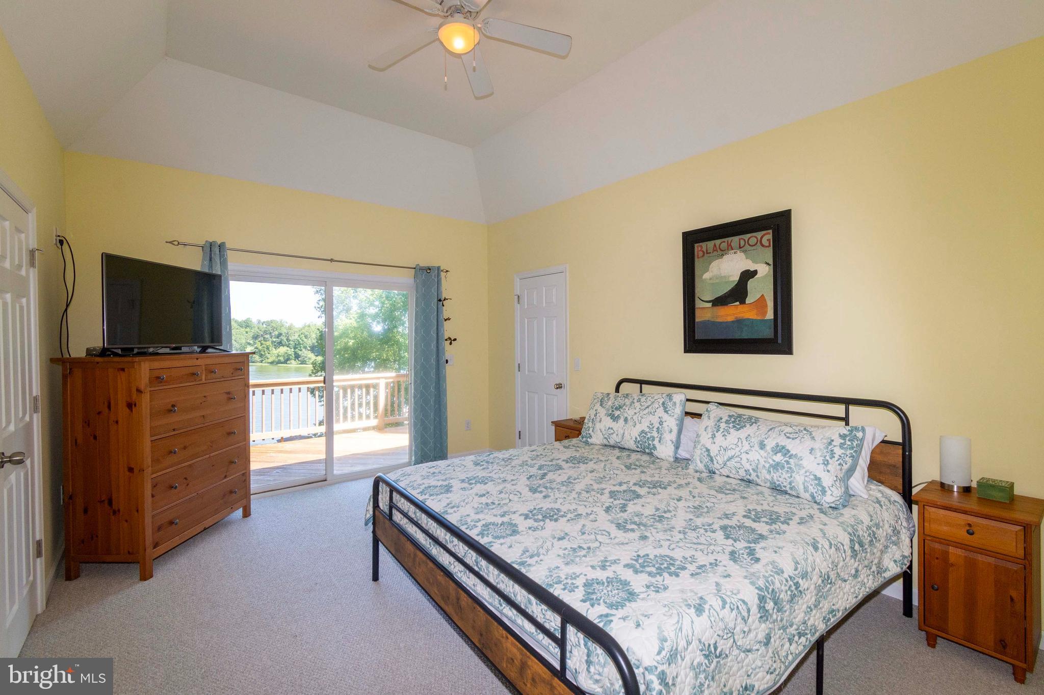 COUNTRYSIDE ON LAKE ANNA - Residential