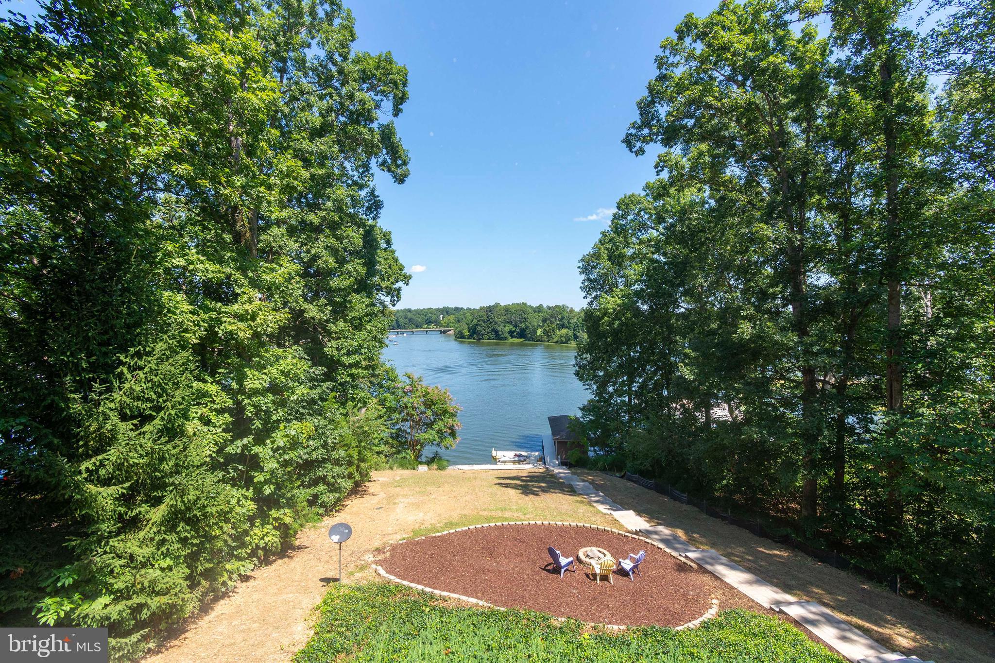 COUNTRYSIDE ON LAKE ANNA - Residential