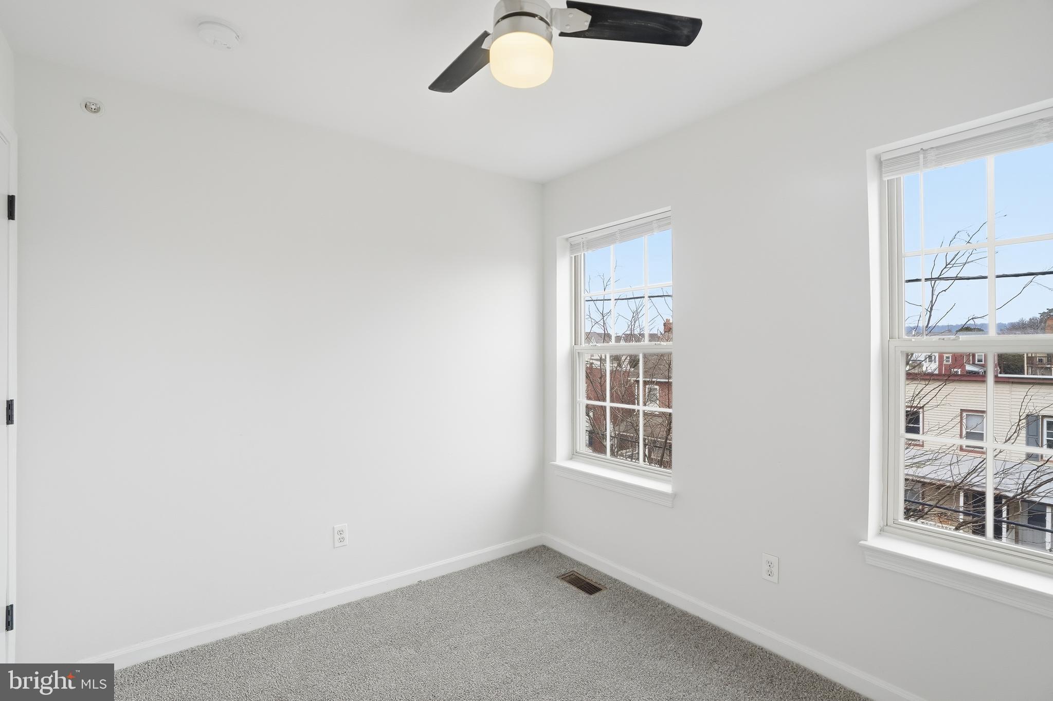 GREEN STREET MEWS - Residential