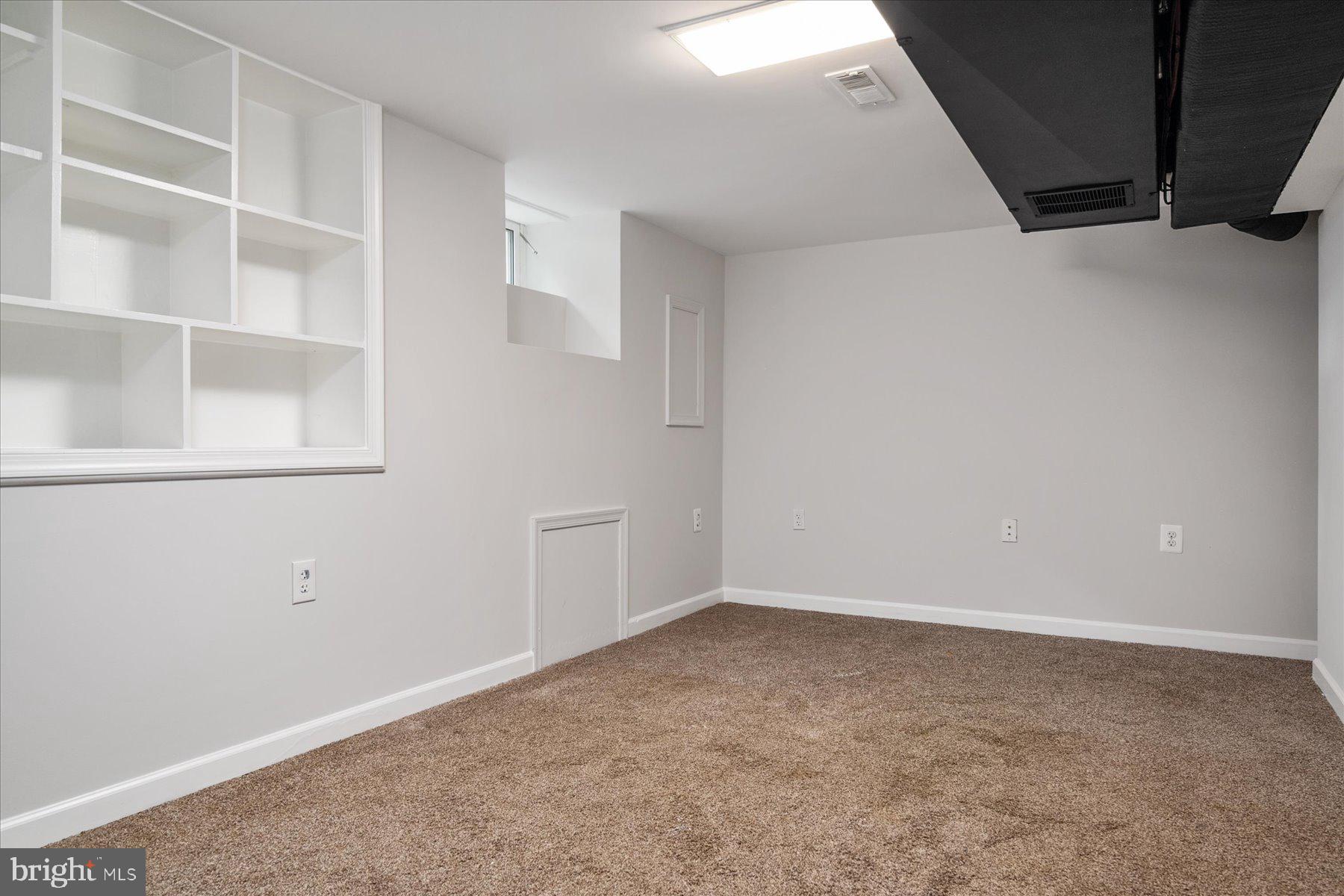 OWINGS MILLS - Residential