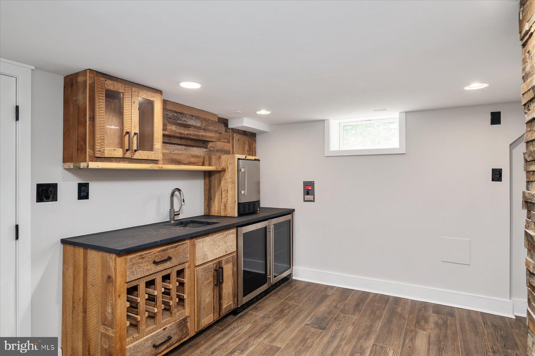 OWINGS MILLS - Residential