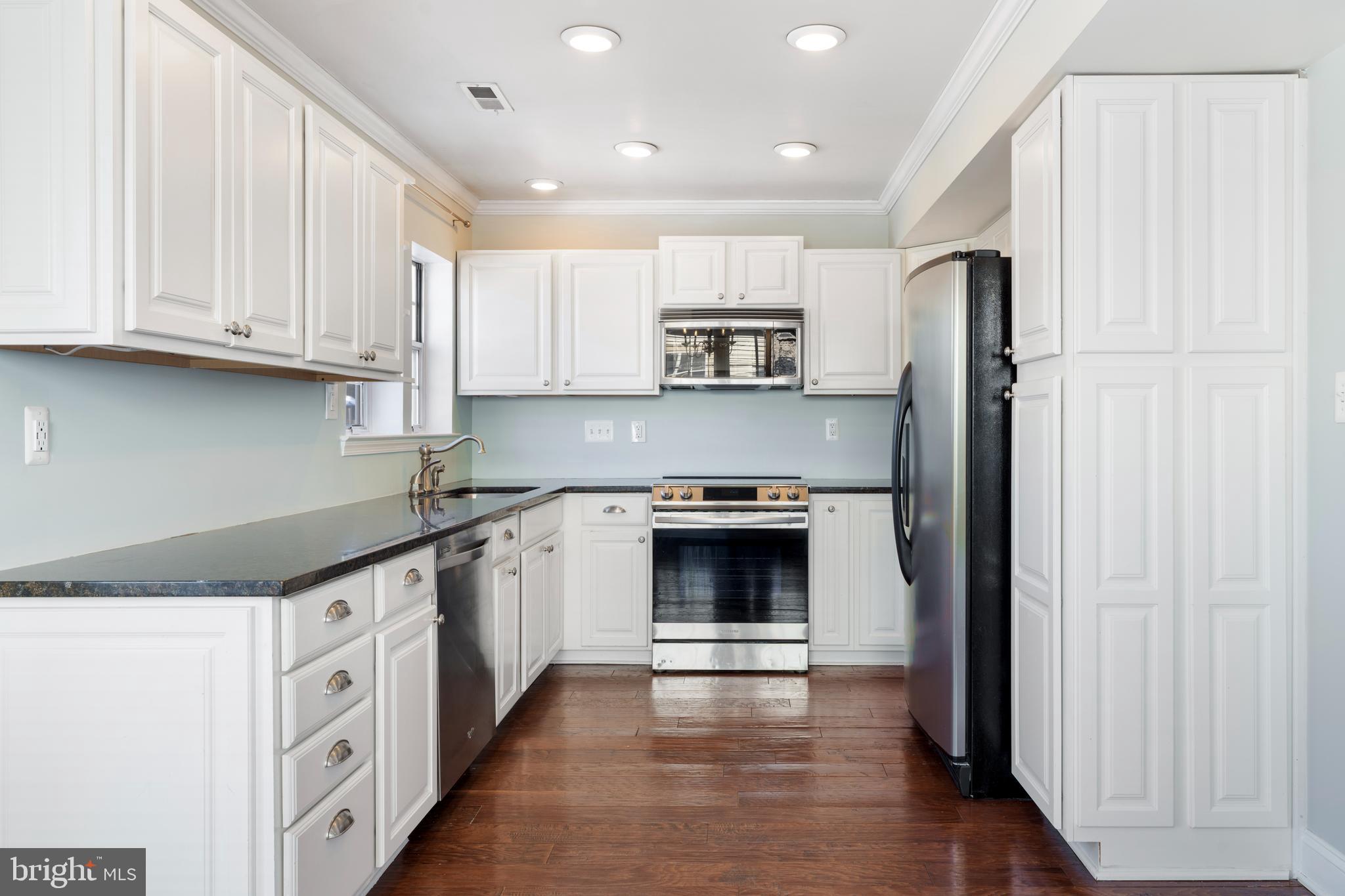 MAJORS CHOICE - Residential