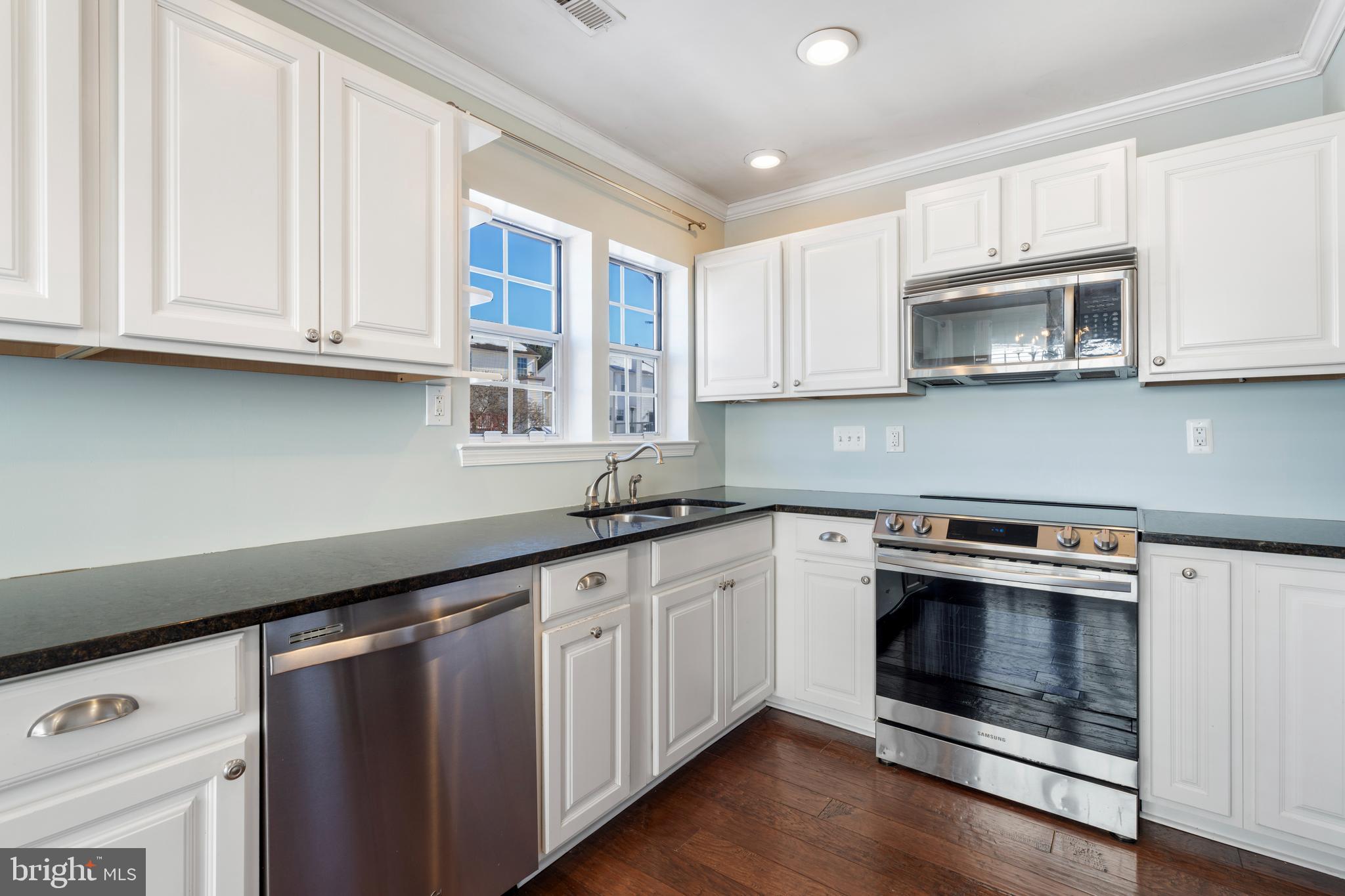 MAJORS CHOICE - Residential