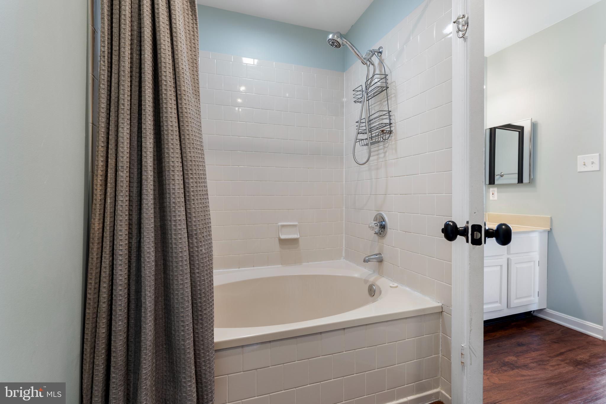 MAJORS CHOICE - Residential