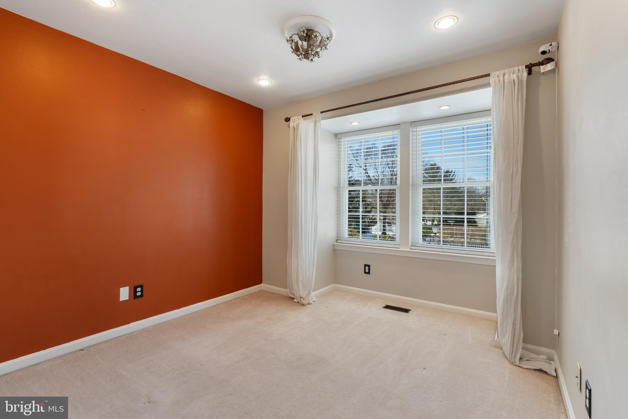 MAJORS CHOICE - Residential