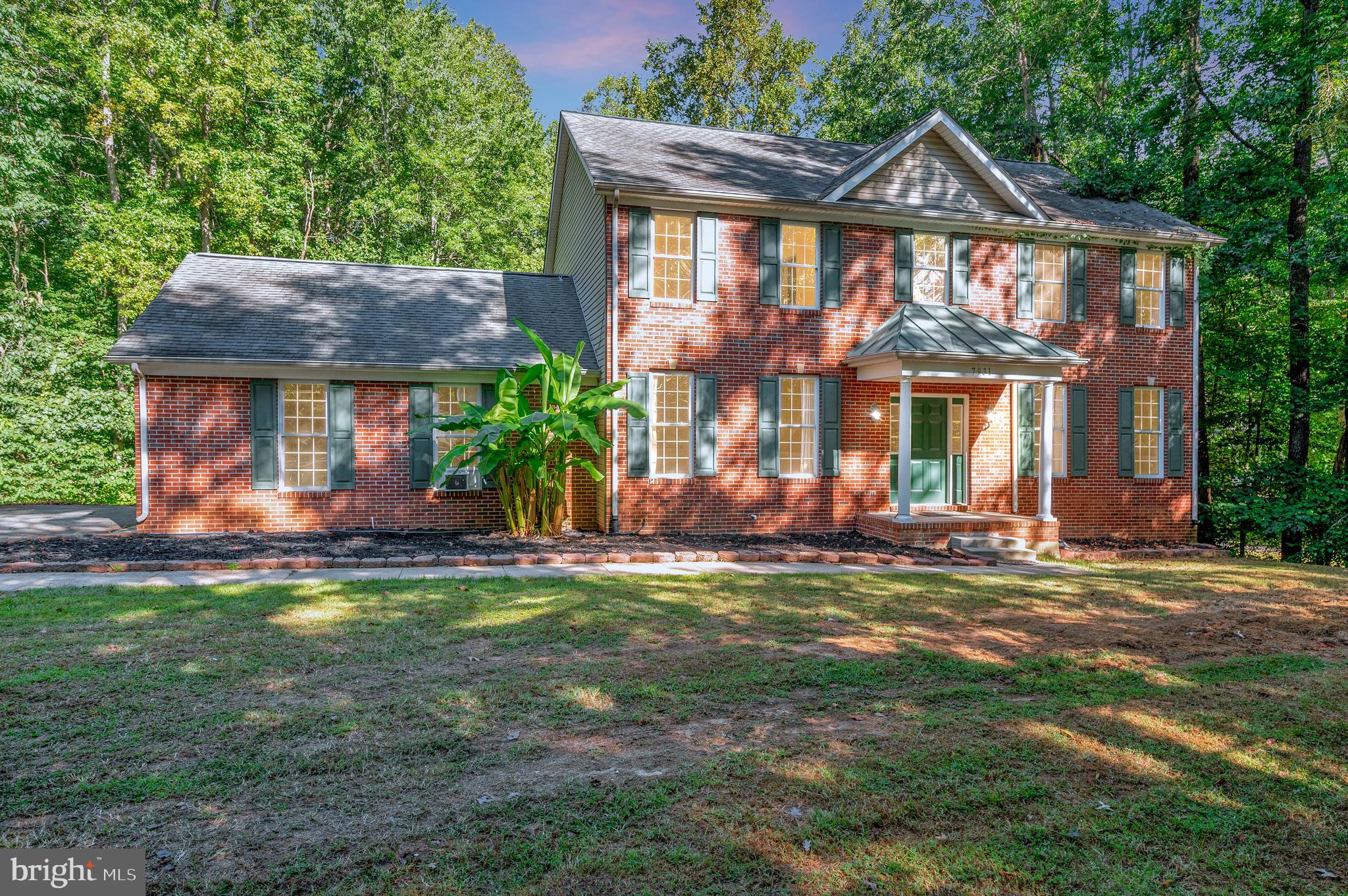 THE LAURELS - Residential