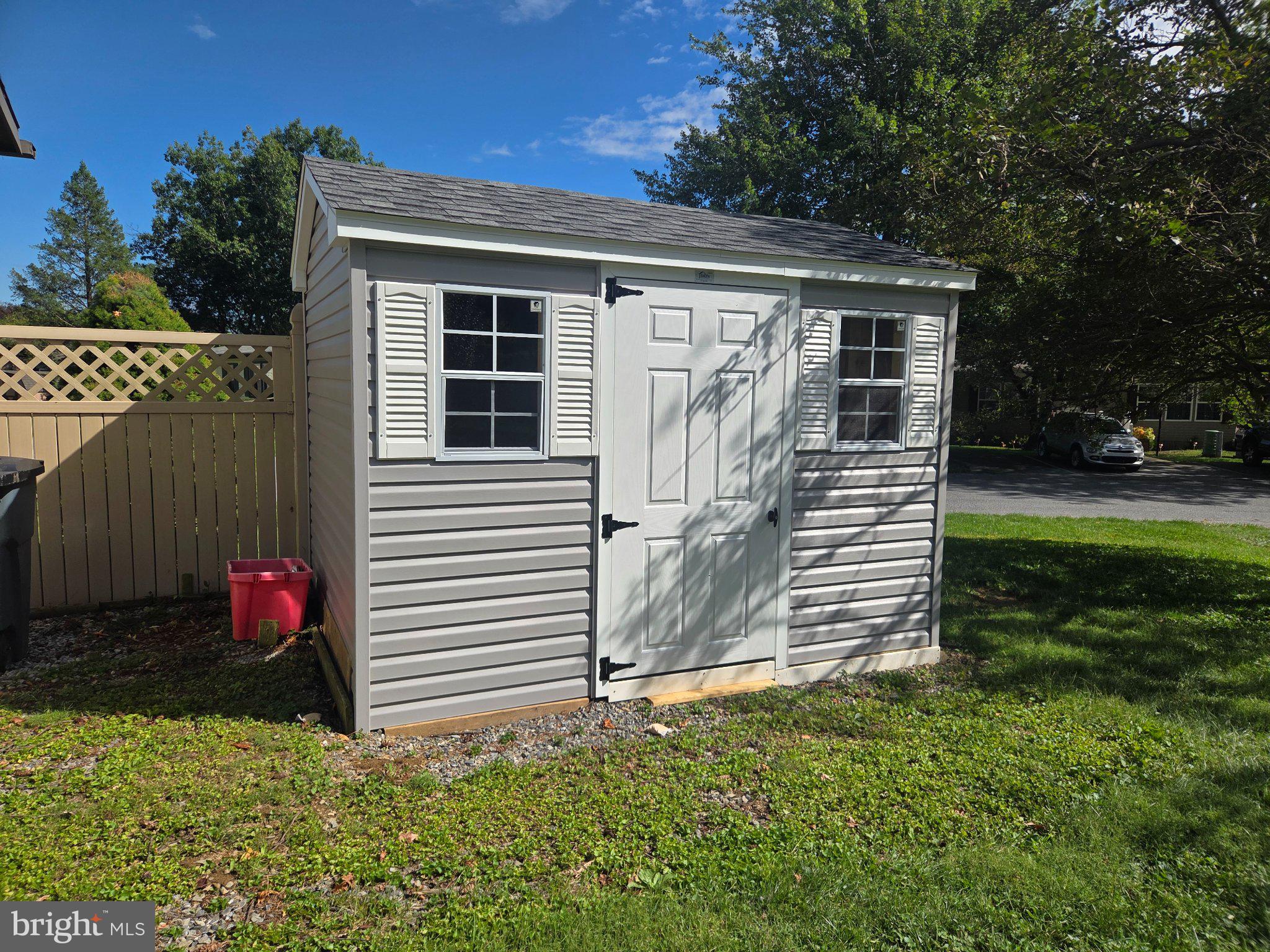 707 FALLON DRIVE