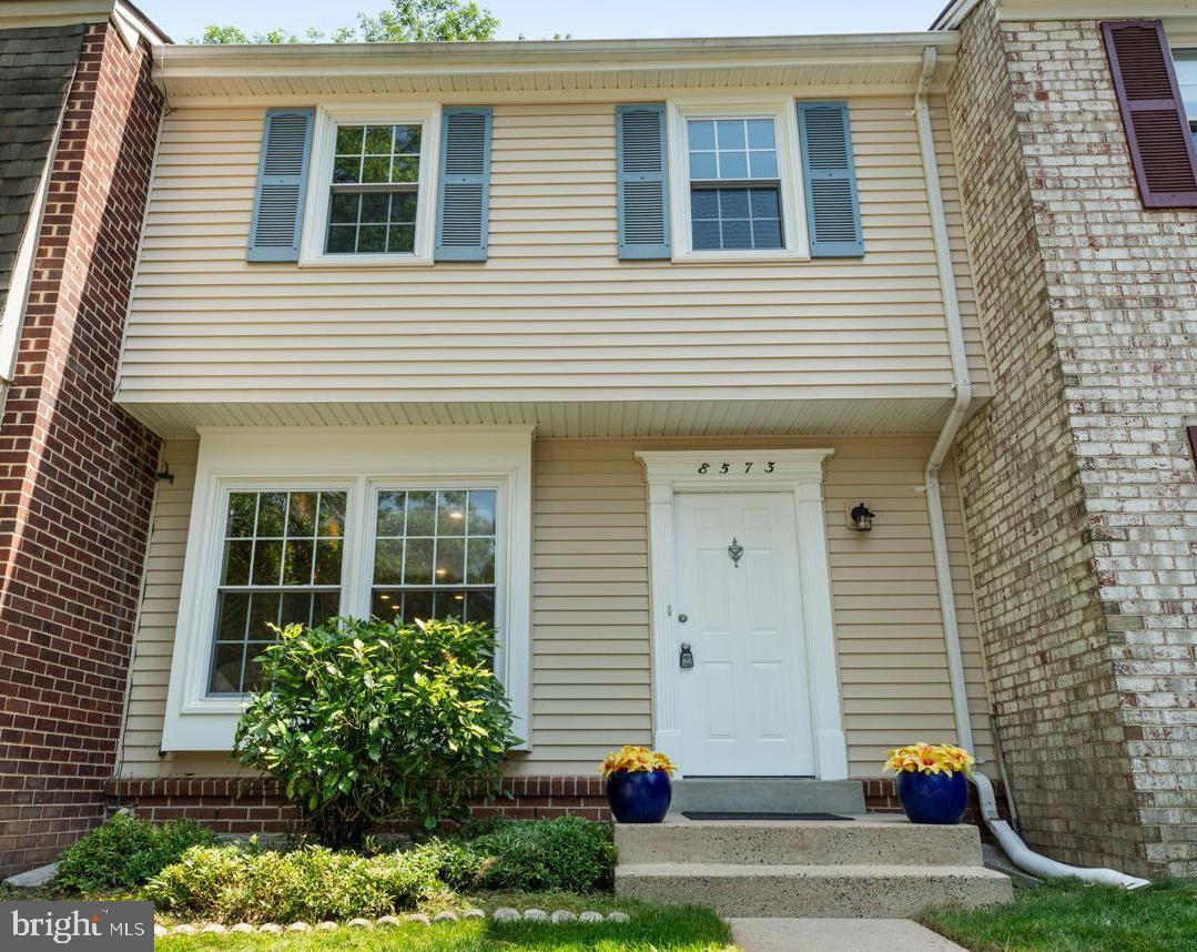8573 CHESTER GROVE COURT