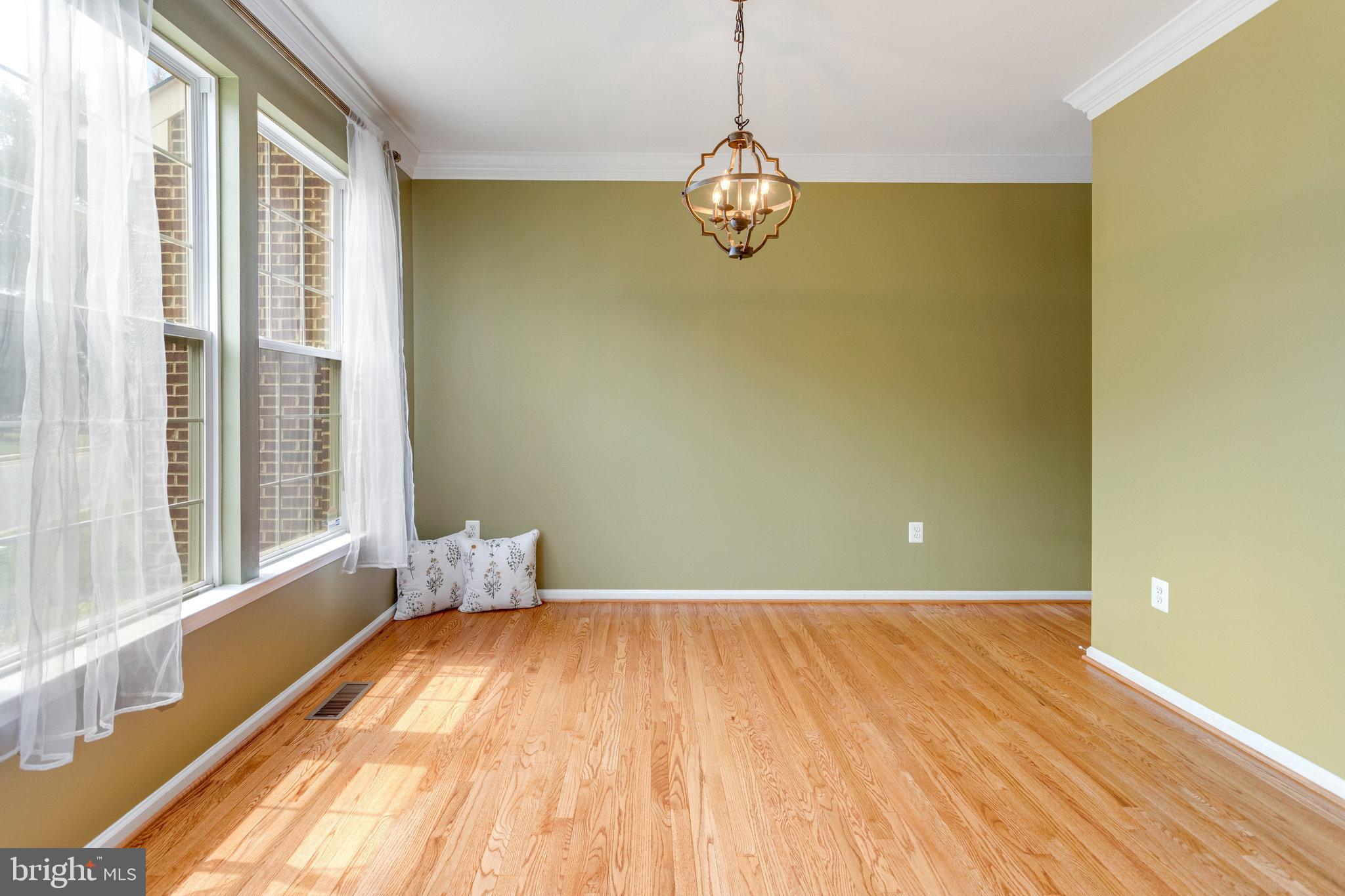 CARDINAL CREST - Residential