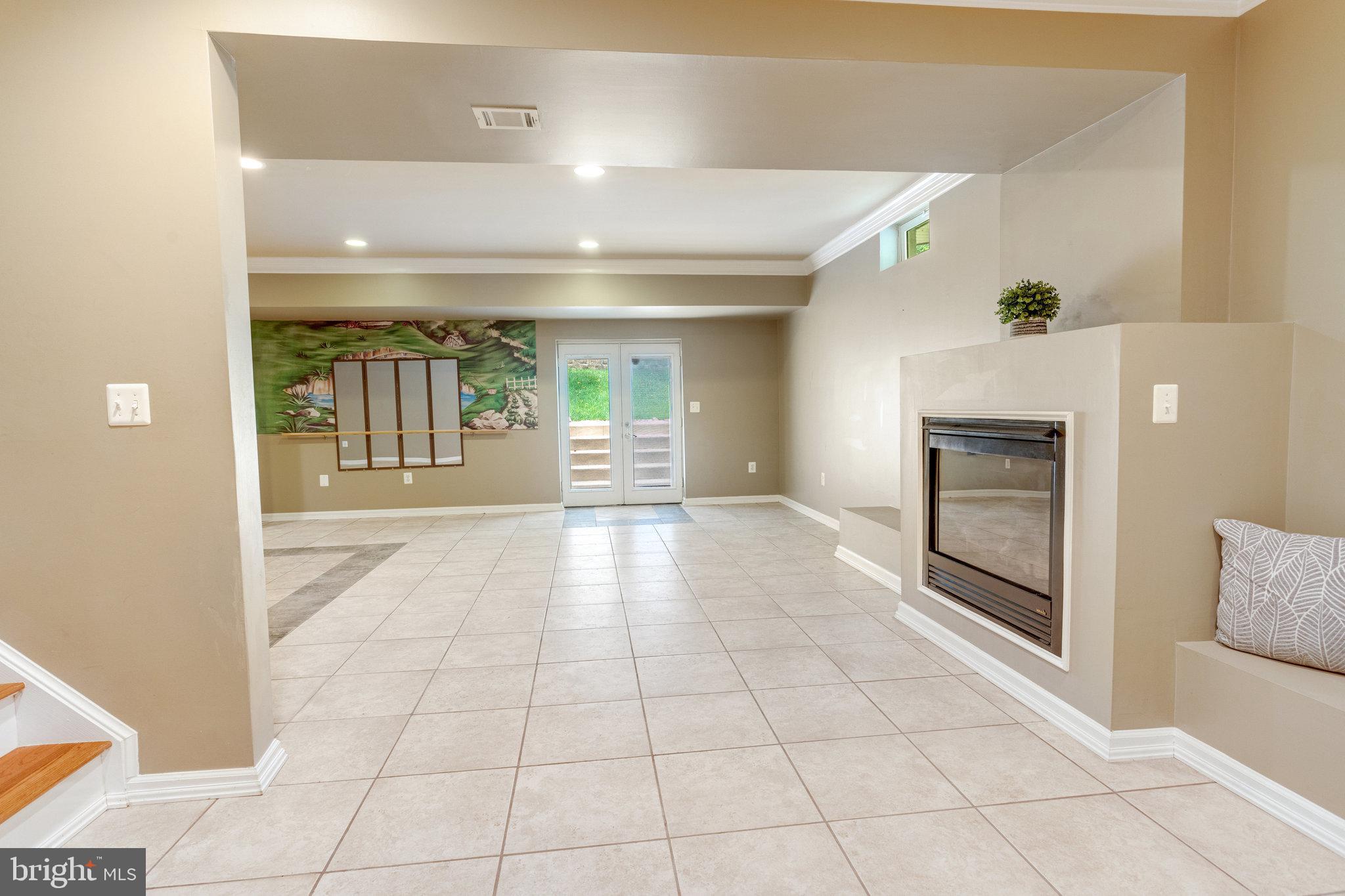 CARDINAL CREST - Residential