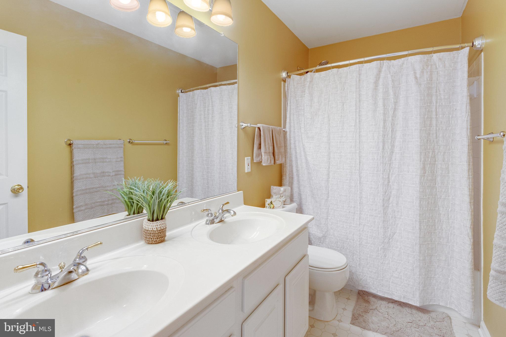 CARDINAL CREST - Residential