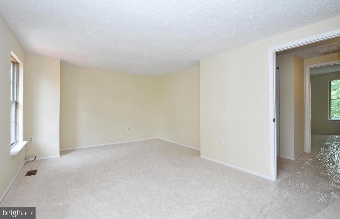 CLINTON PLAZA TOWNHOUSES - Residential