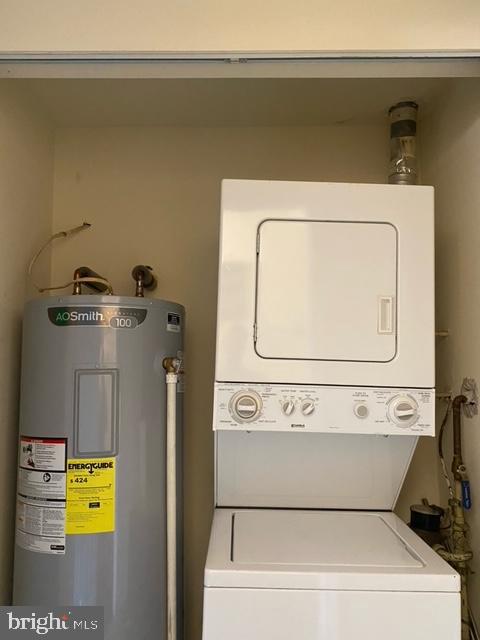 CLINTON PLAZA TOWNHOUSES - Residential