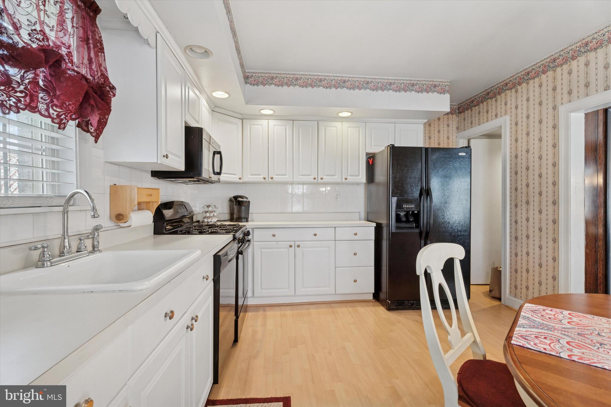 ROXBOROUGH - Residential