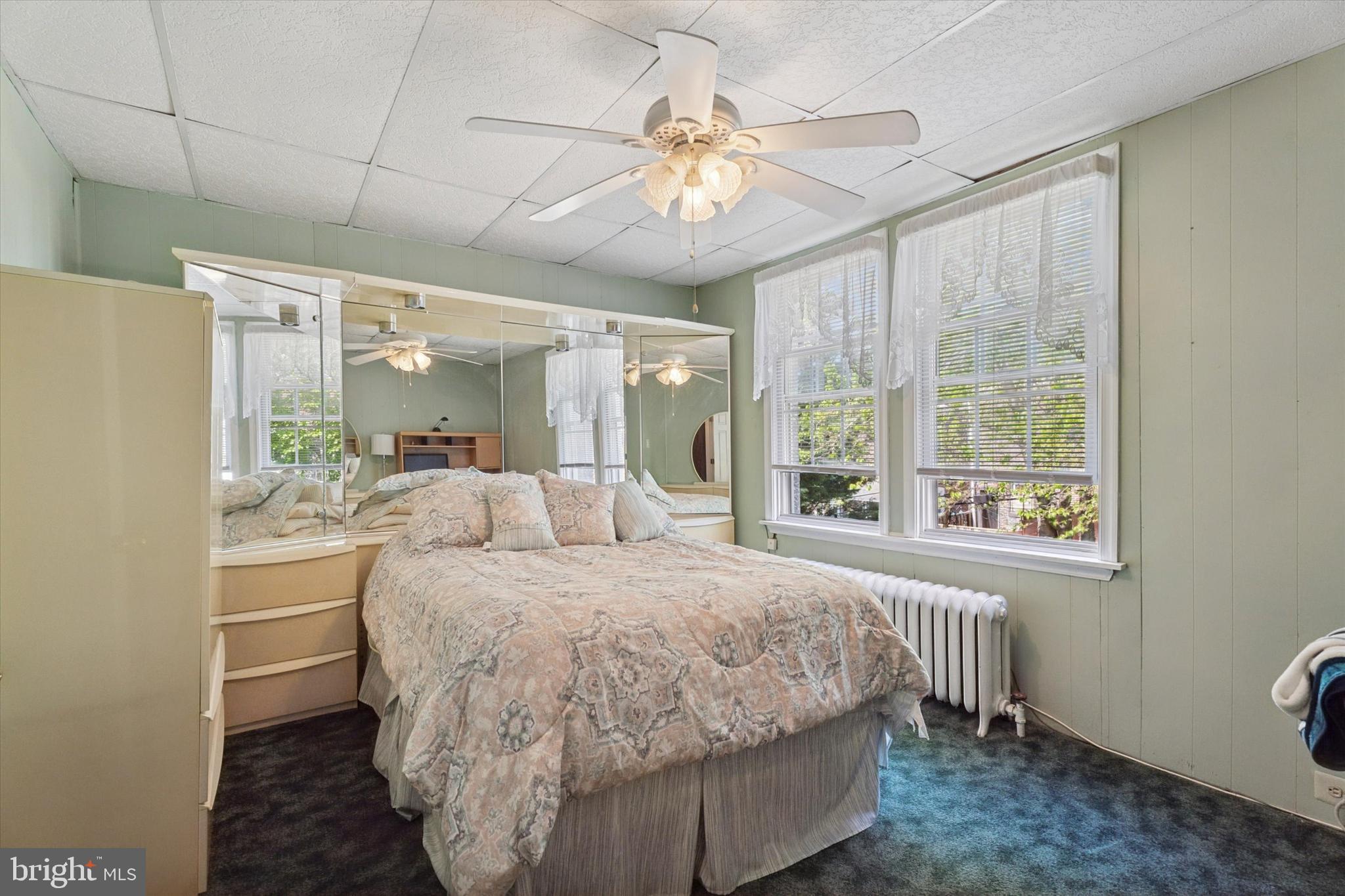 ROXBOROUGH - Residential