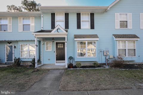 62 GRANT LANE BERLIN NJ 08009