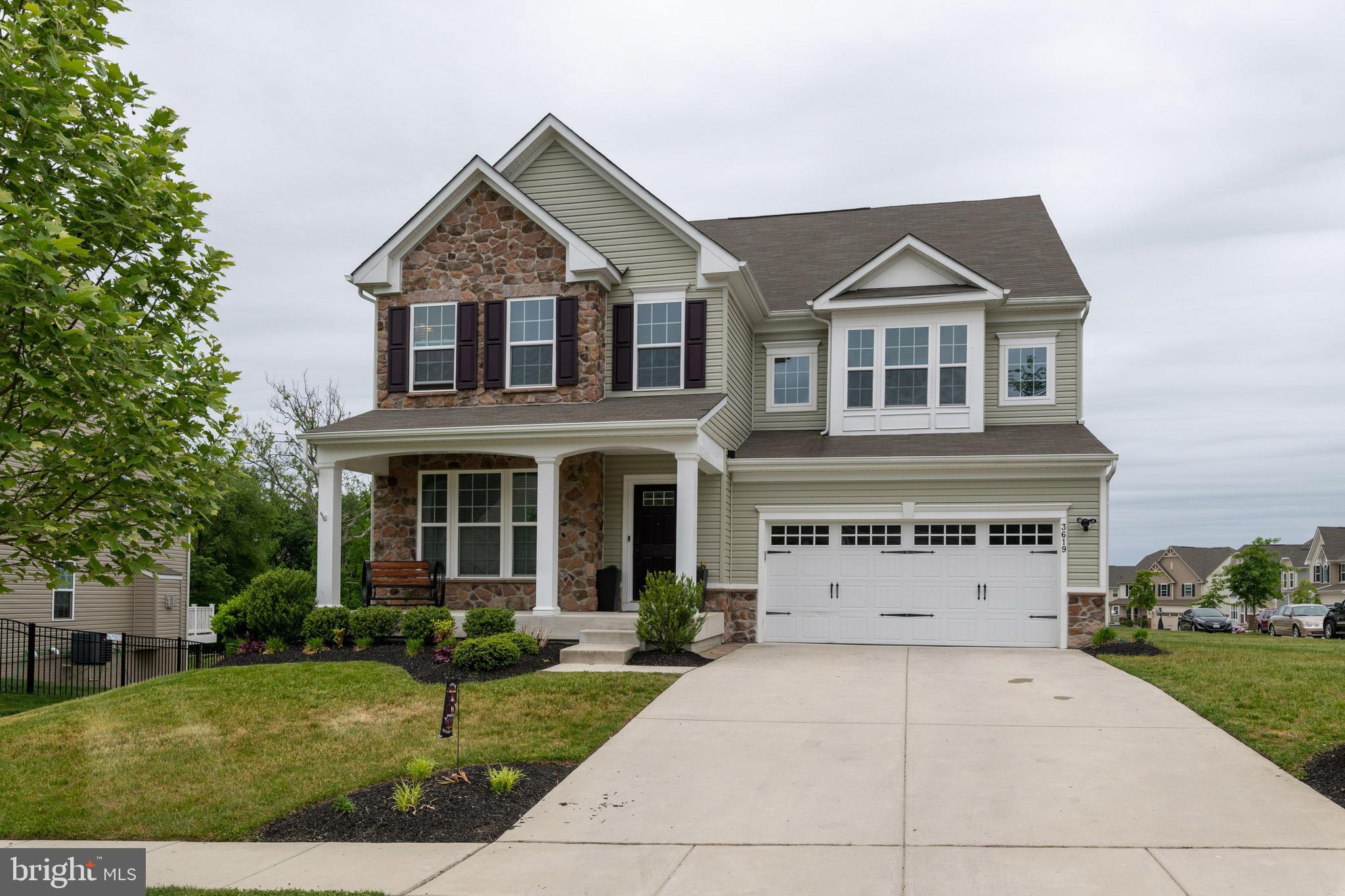 EAGLES REST - Residential