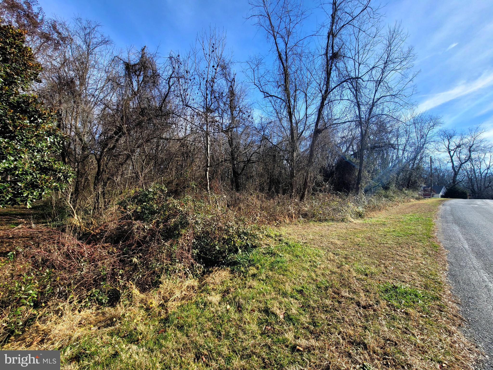 SHOREWOOD ESTATES - Land