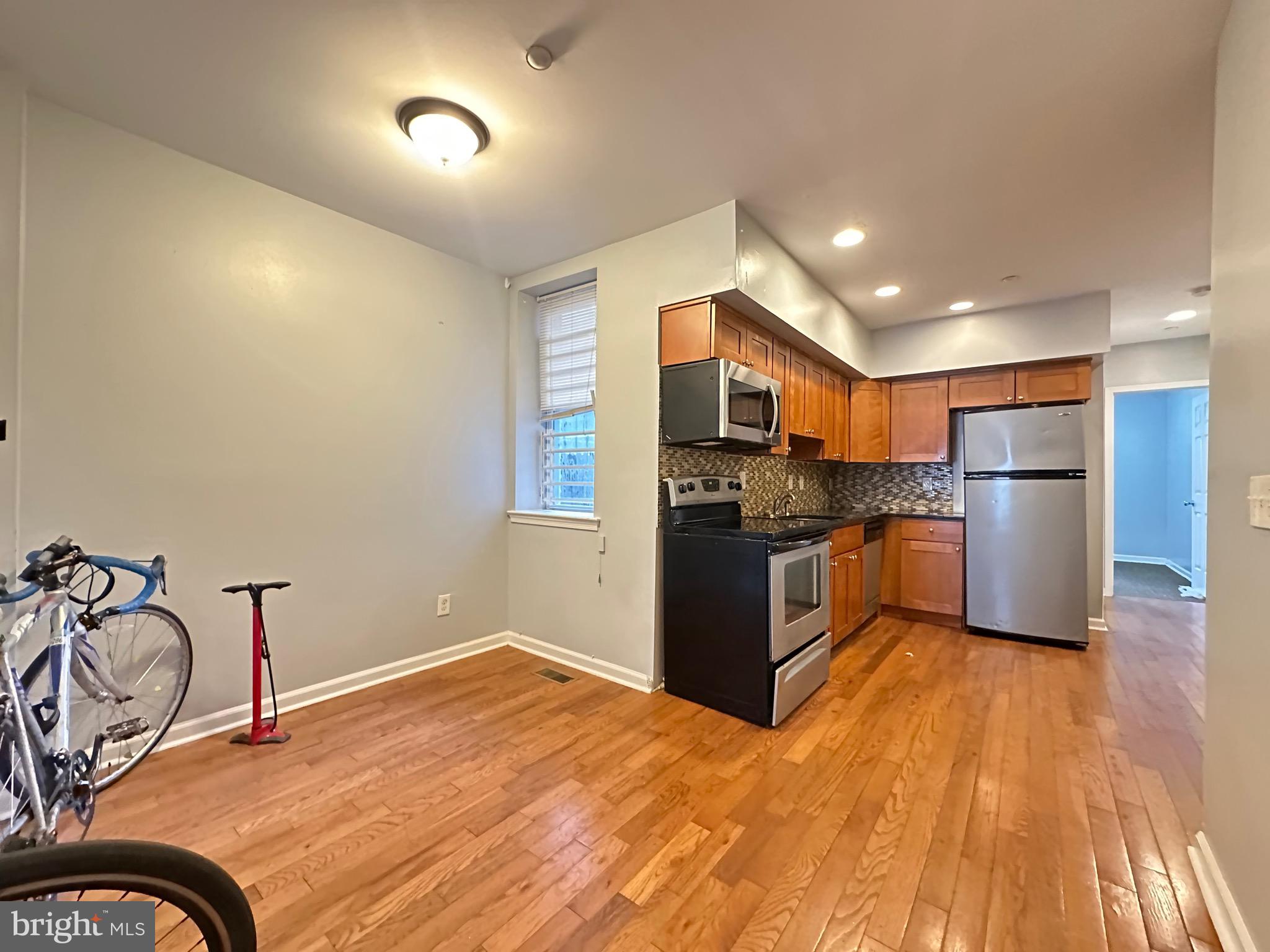 1835 N BOUVIER STREET