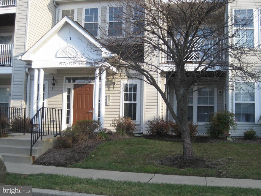 BACK ON THE MARKET-SALE FELL THRU. CHEERFULLY SUNLIT 2BR CONDO LOCATED ON 2ND FLR. OF ELEVATOR BUILDING!  NICELY APPOINTED WITH A FABULOUS FLOOR PLAN, SPACIOUS ROOM SIZES, ATTRAC. KIT. W/OAK CABINETRY & LAMINATE FLOORING, BREAKFAST ROOM LEADS TO PRIVATE BALCONY, LIKE NEW W/W CARPET THRU-OUT, GAS HEAT, WELL MANICURED COMMUNITY! 1 YEAR HMS WARRANTY, CLOSE TO WHITE MARSH MALL, THE AVENUE AND I-95!