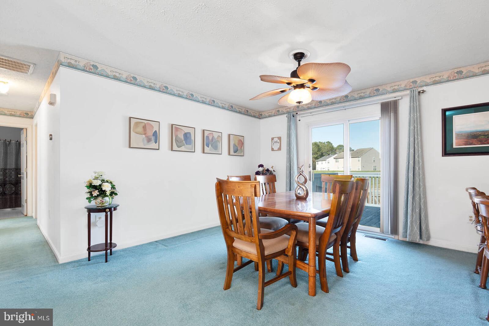 WESTBURY - Residential