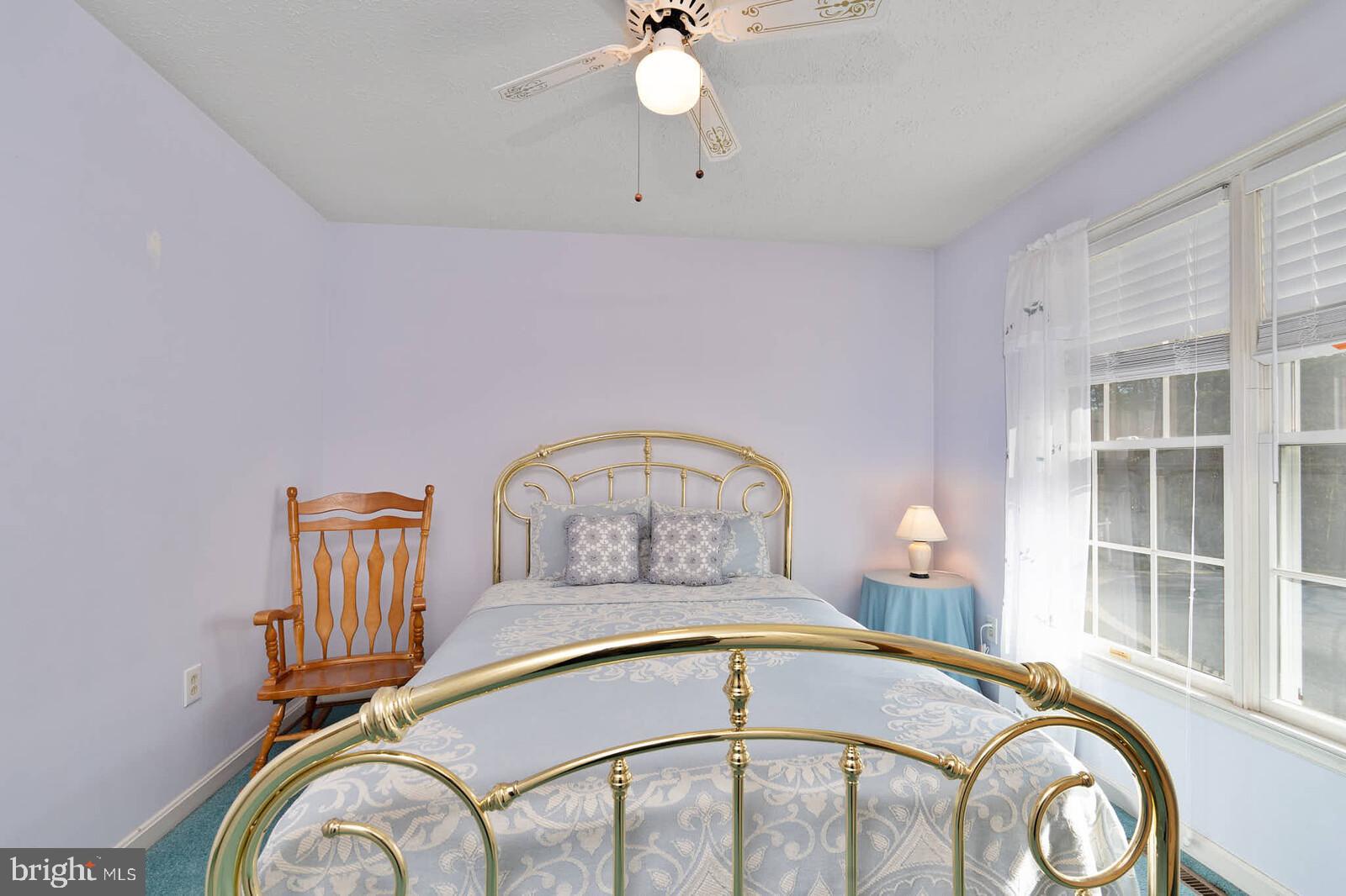 WESTBURY - Residential