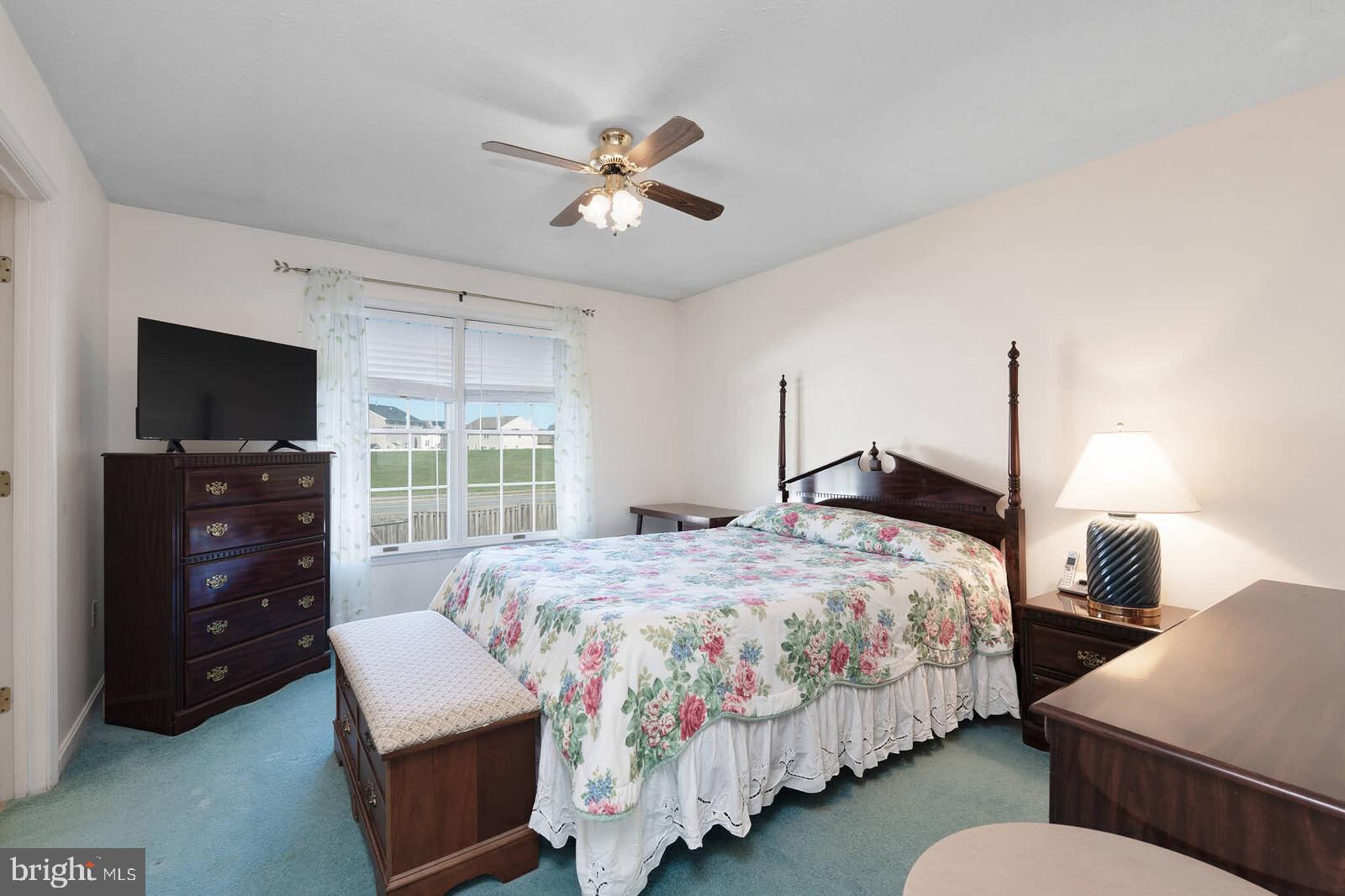 WESTBURY - Residential