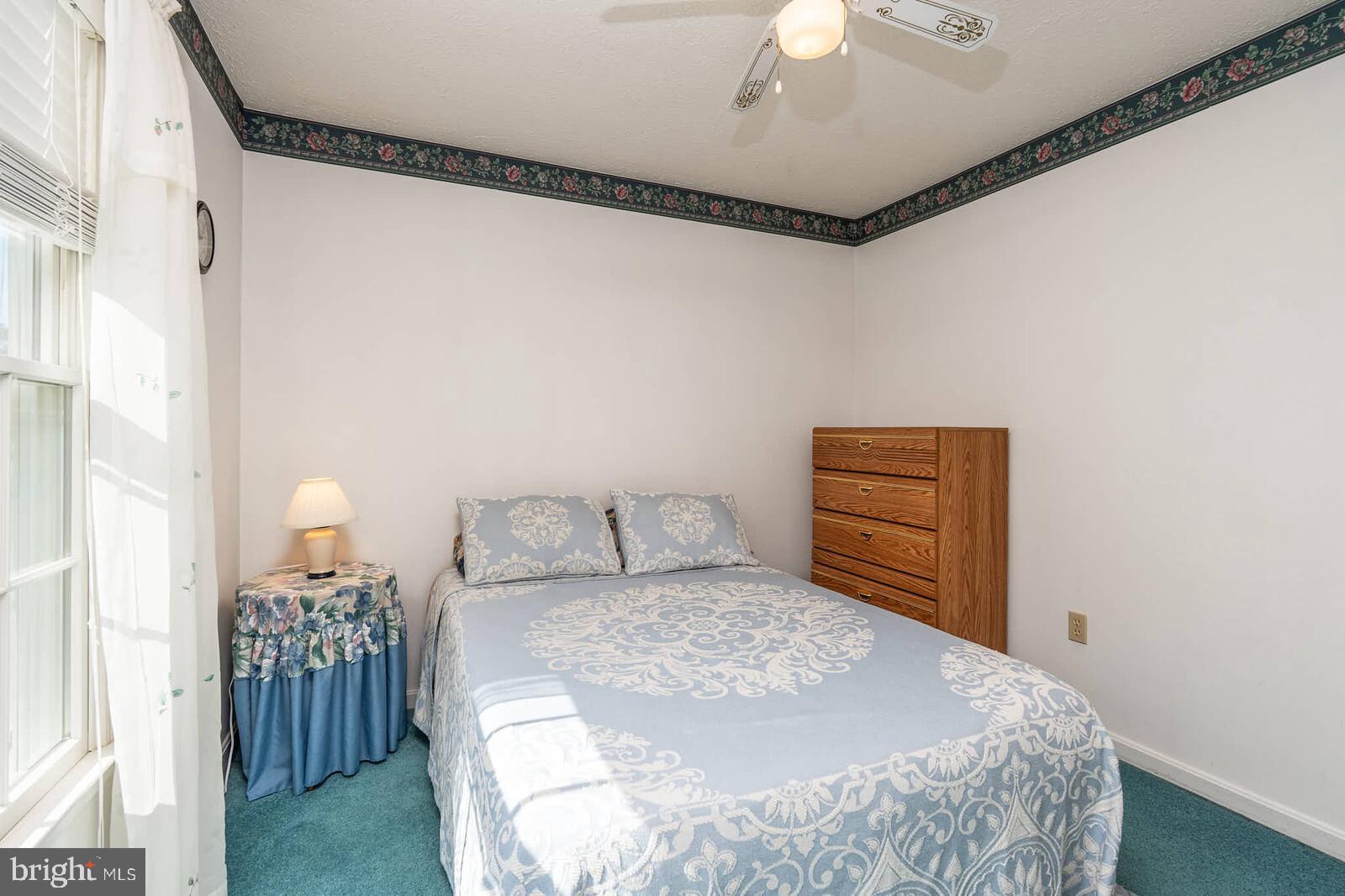 WESTBURY - Residential