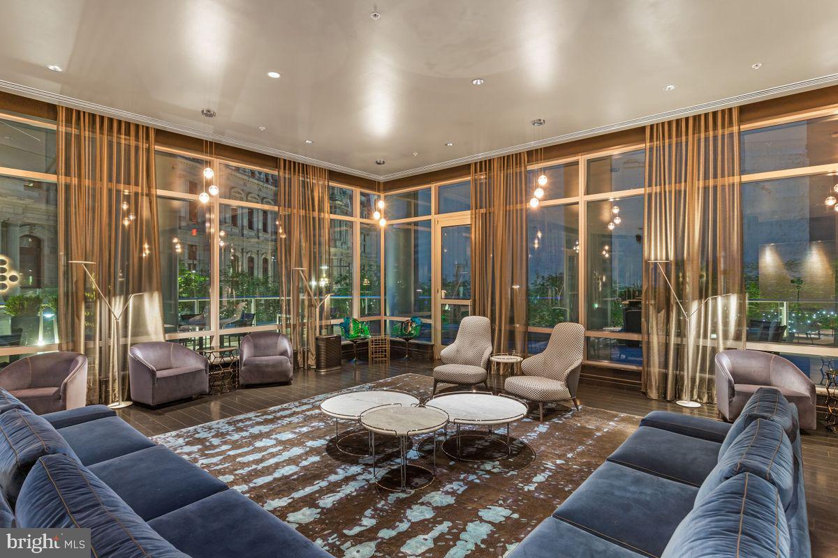 CENTER CITY - Residential