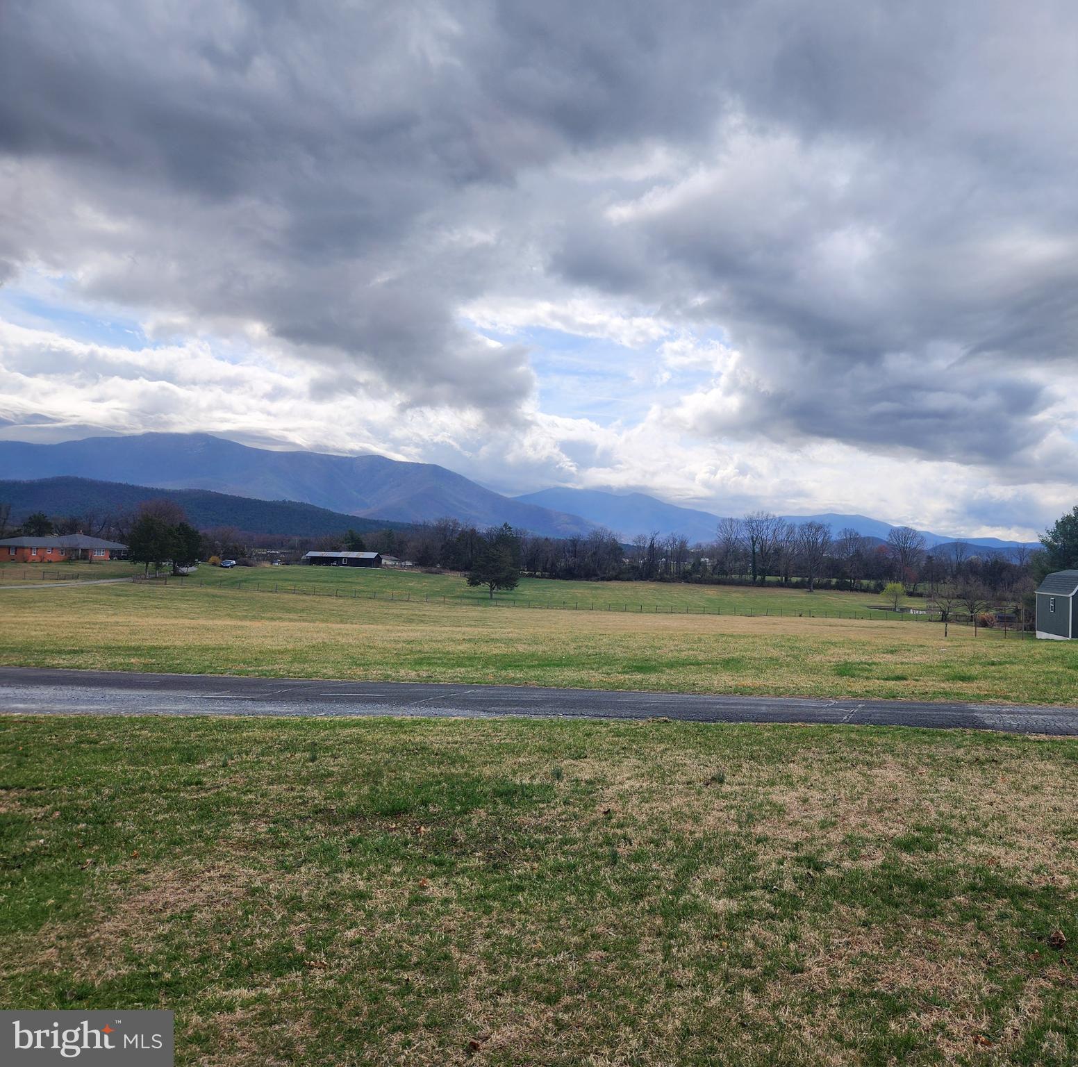 HILLDALE - Residential