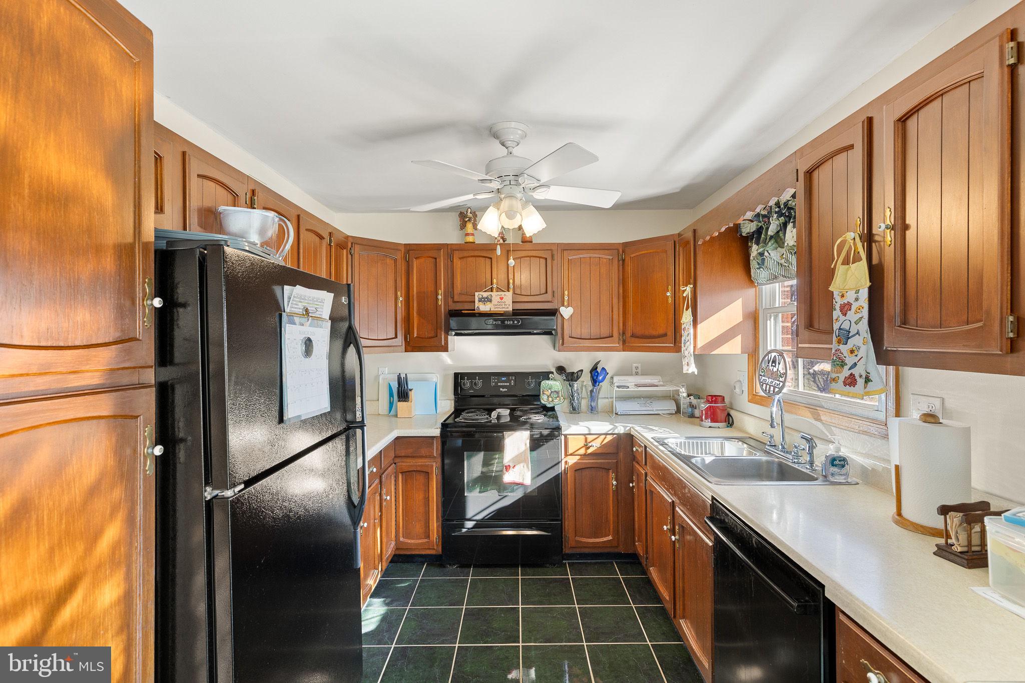 HILLDALE - Residential