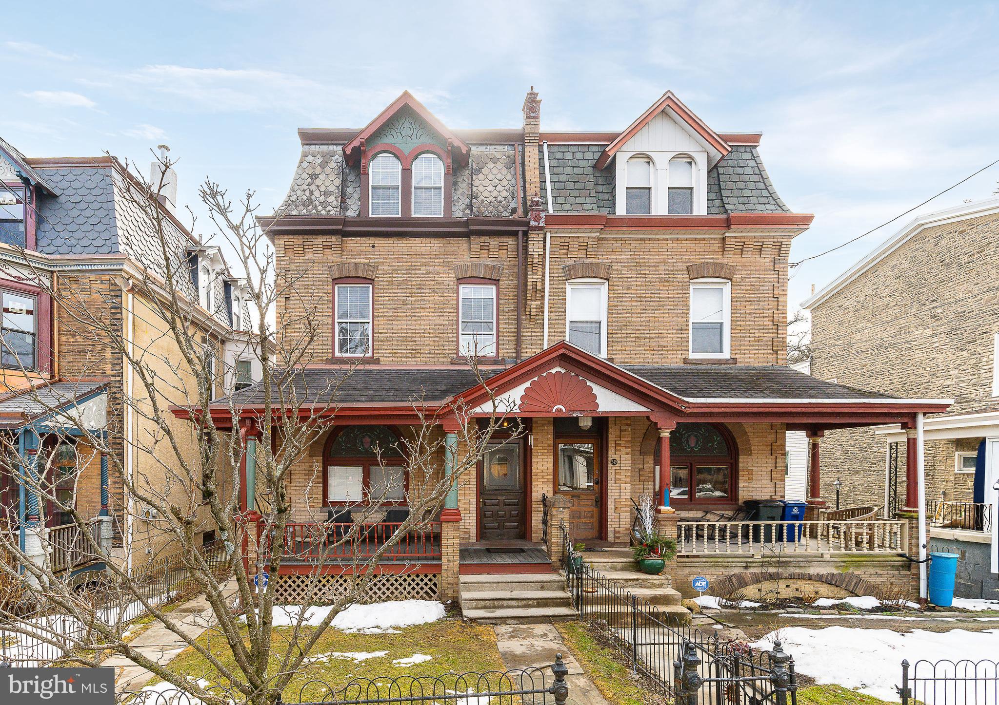 551 LEVERINGTON AVENUE