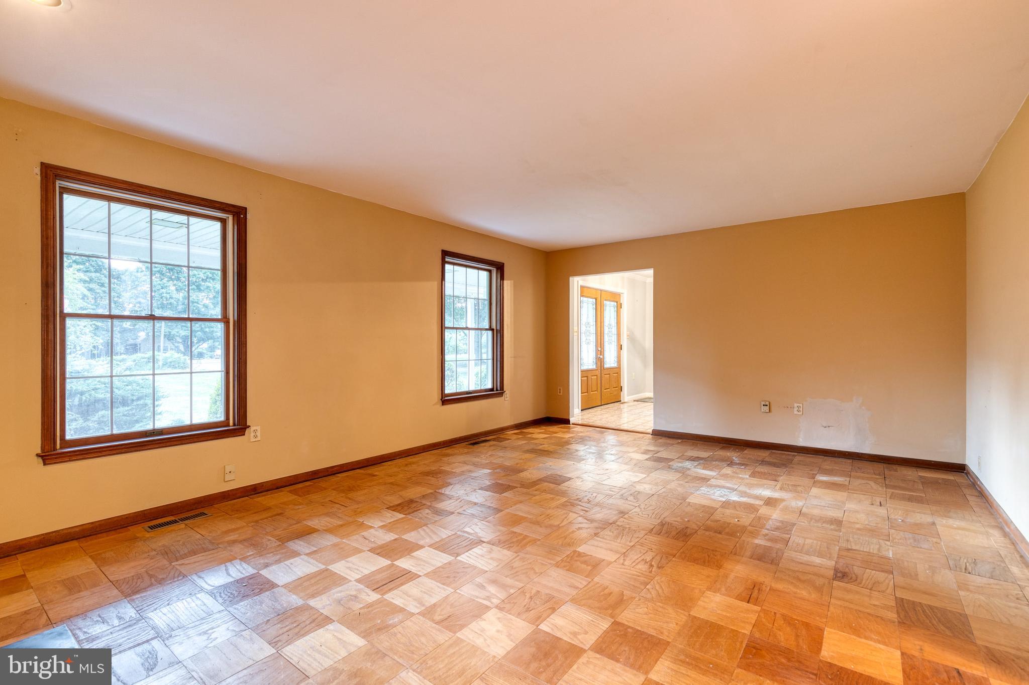 GWENLEE ESTATES - Residential