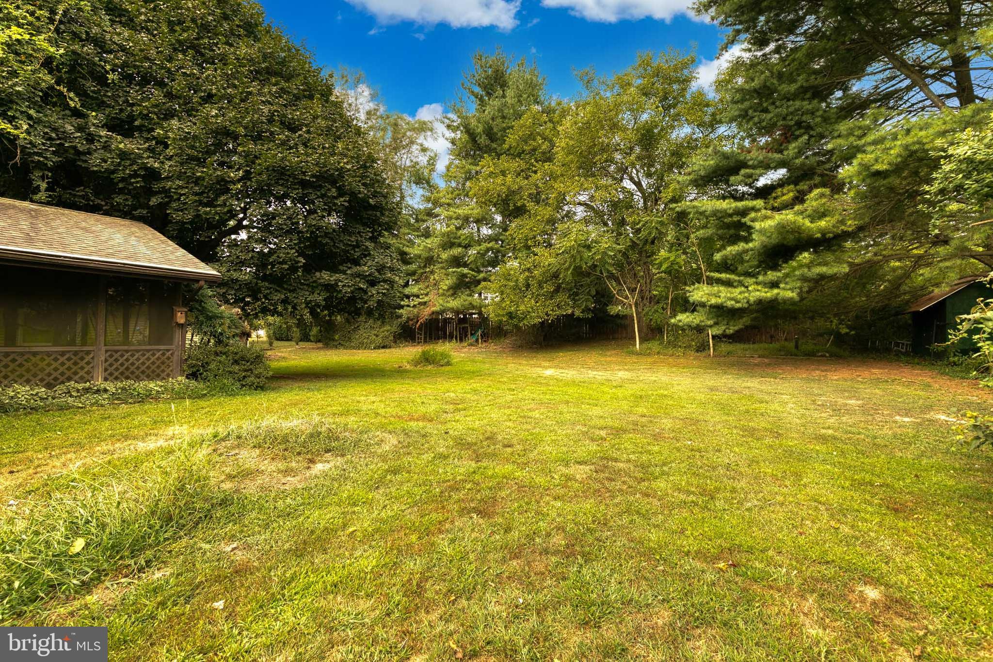 GWENLEE ESTATES - Residential