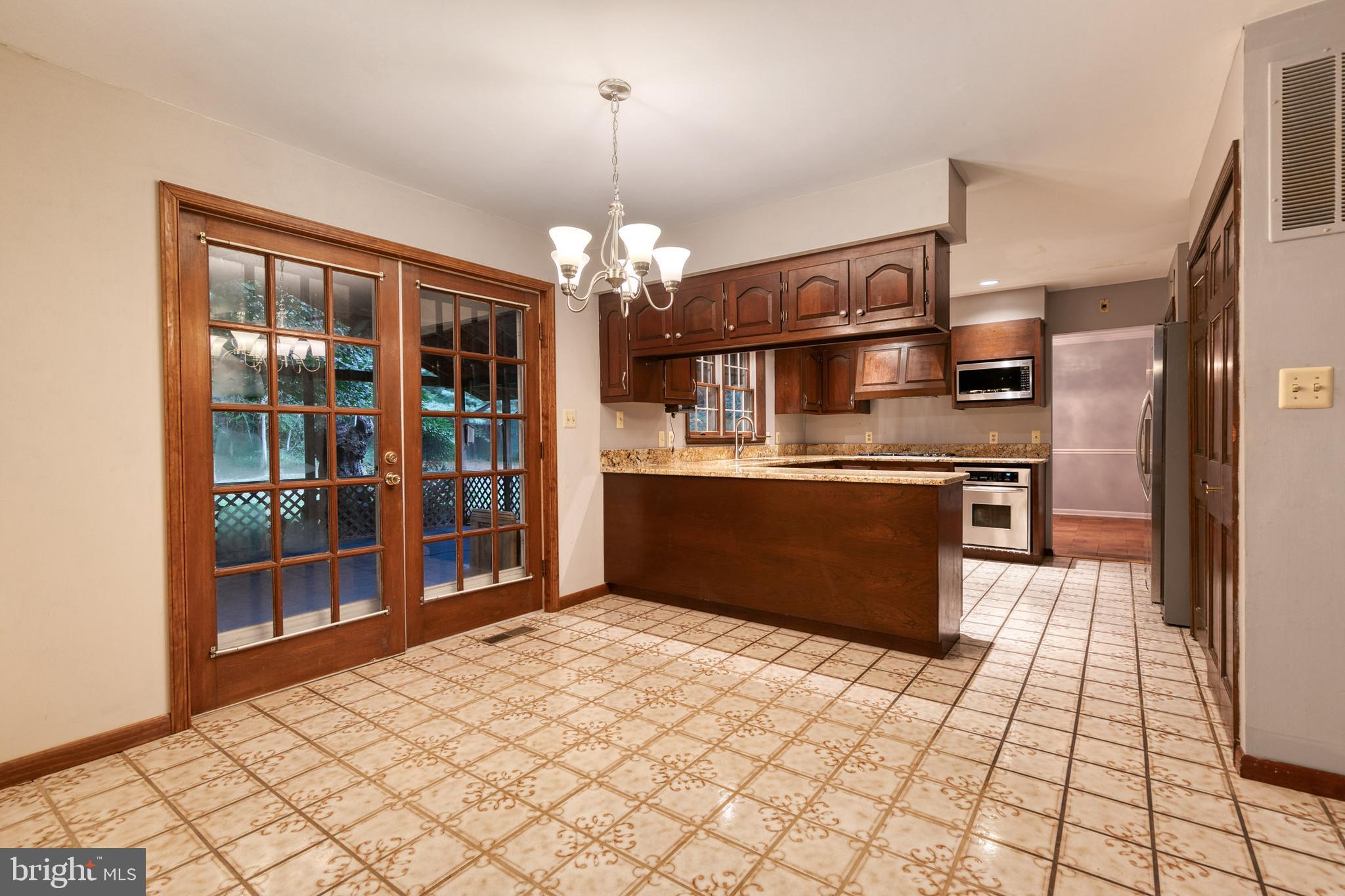 GWENLEE ESTATES - Residential