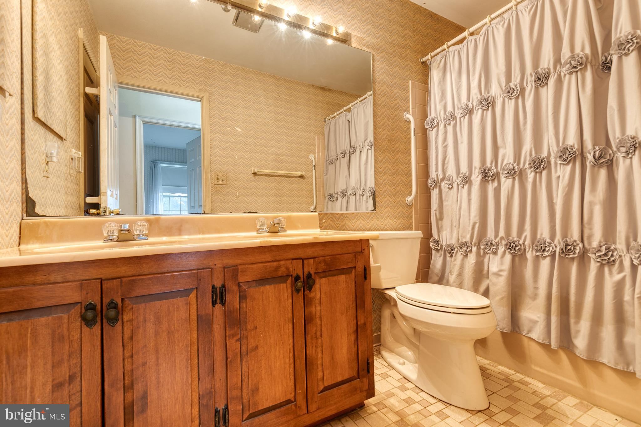 GWENLEE ESTATES - Residential