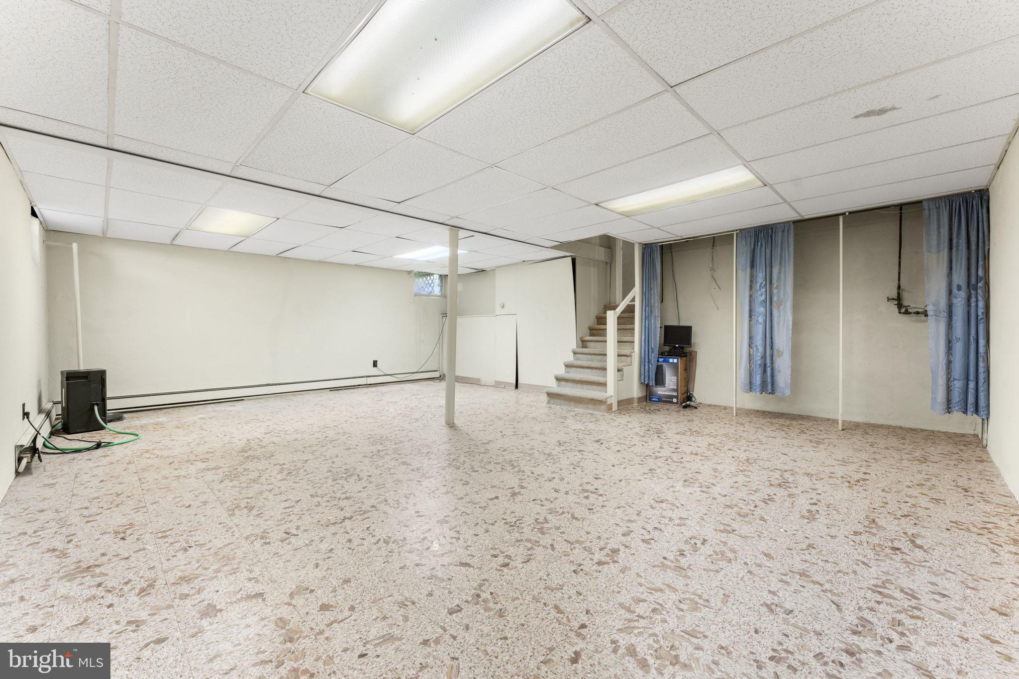 PAOLI GARDENS - Residential