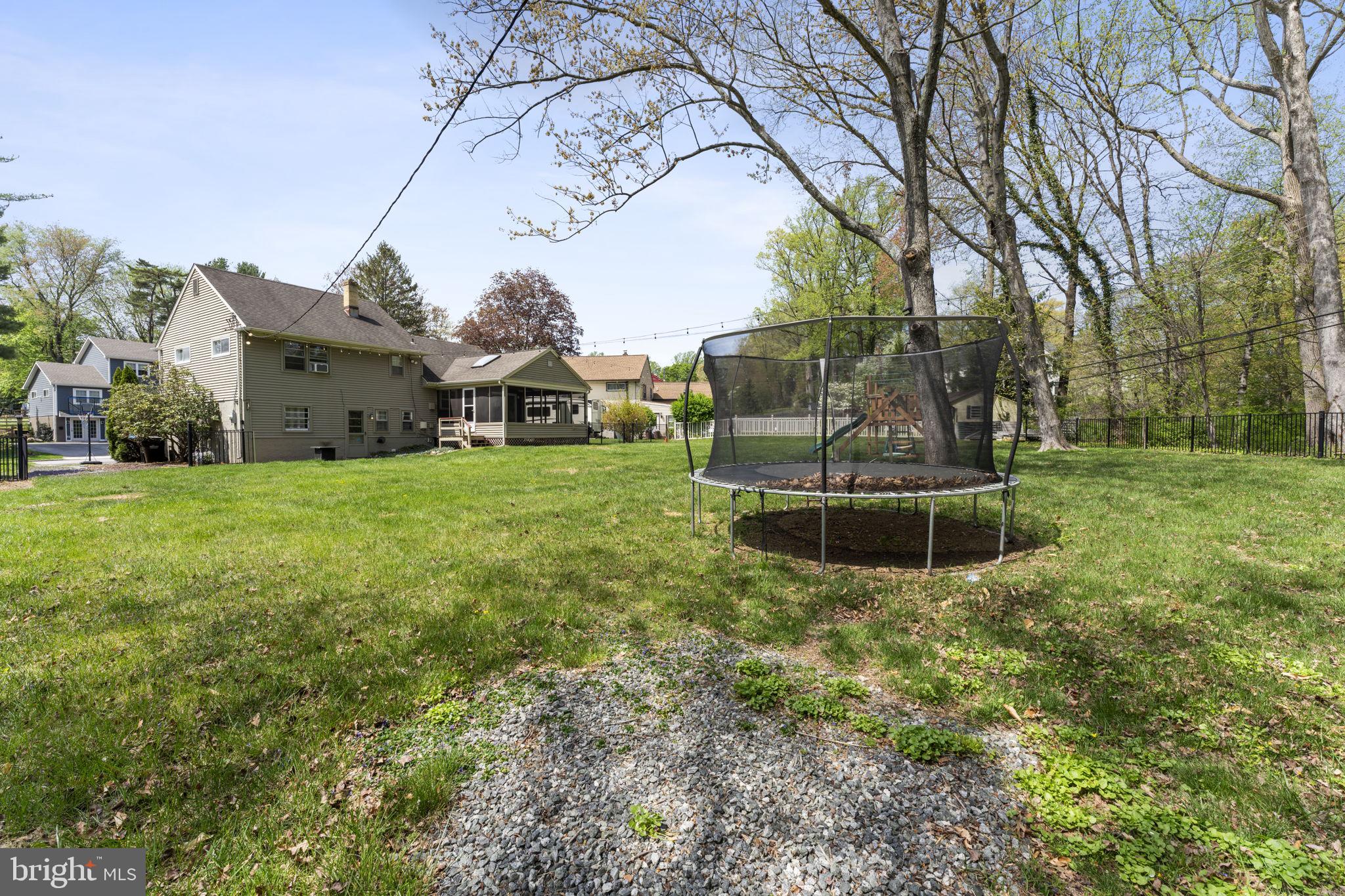 PAOLI GARDENS - Residential