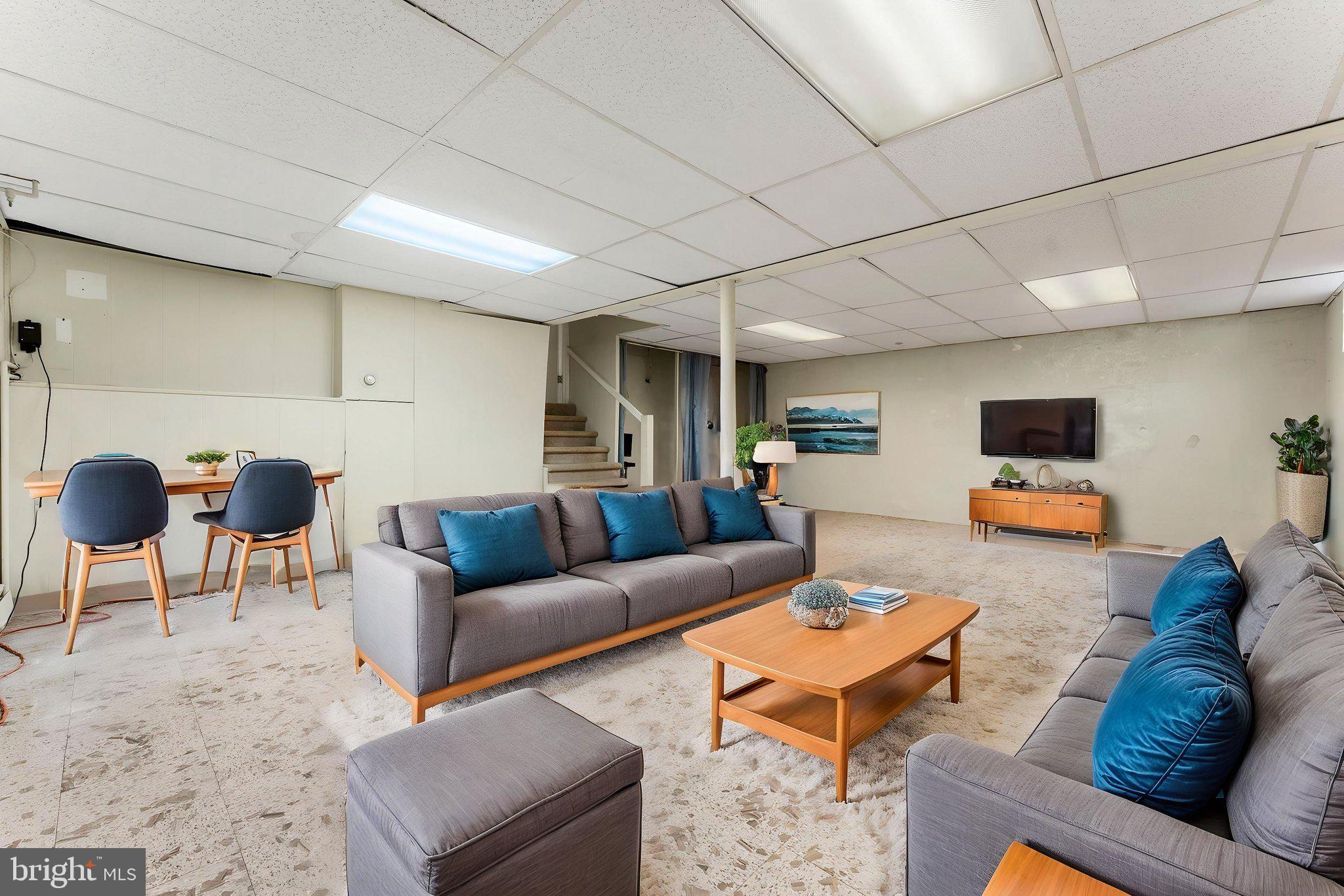 PAOLI GARDENS - Residential