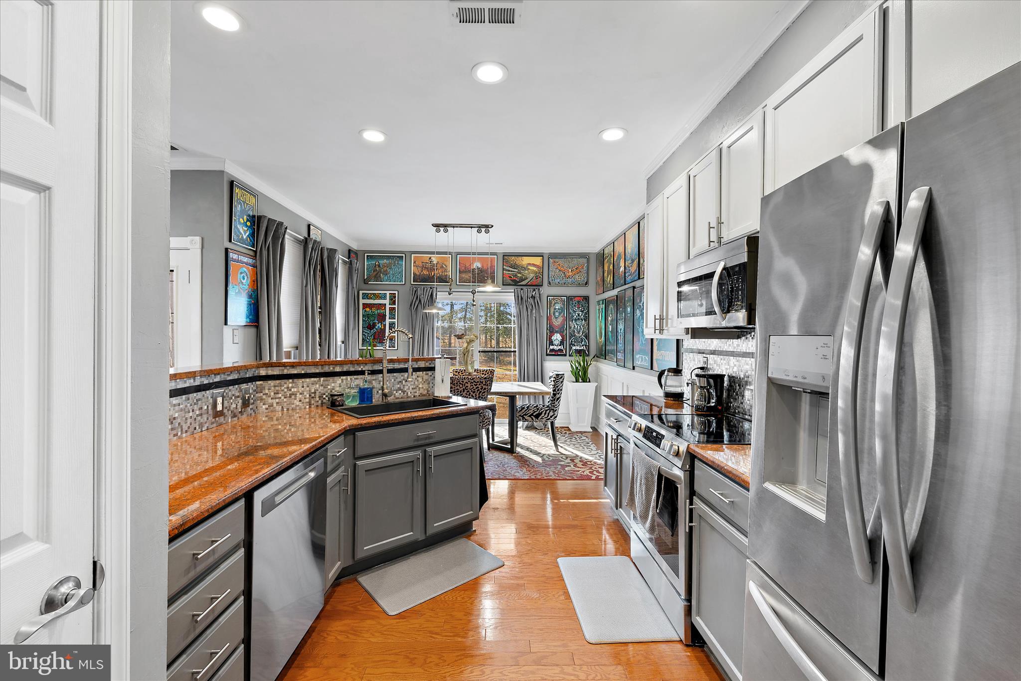 OAKMONT ESTATES - Residential