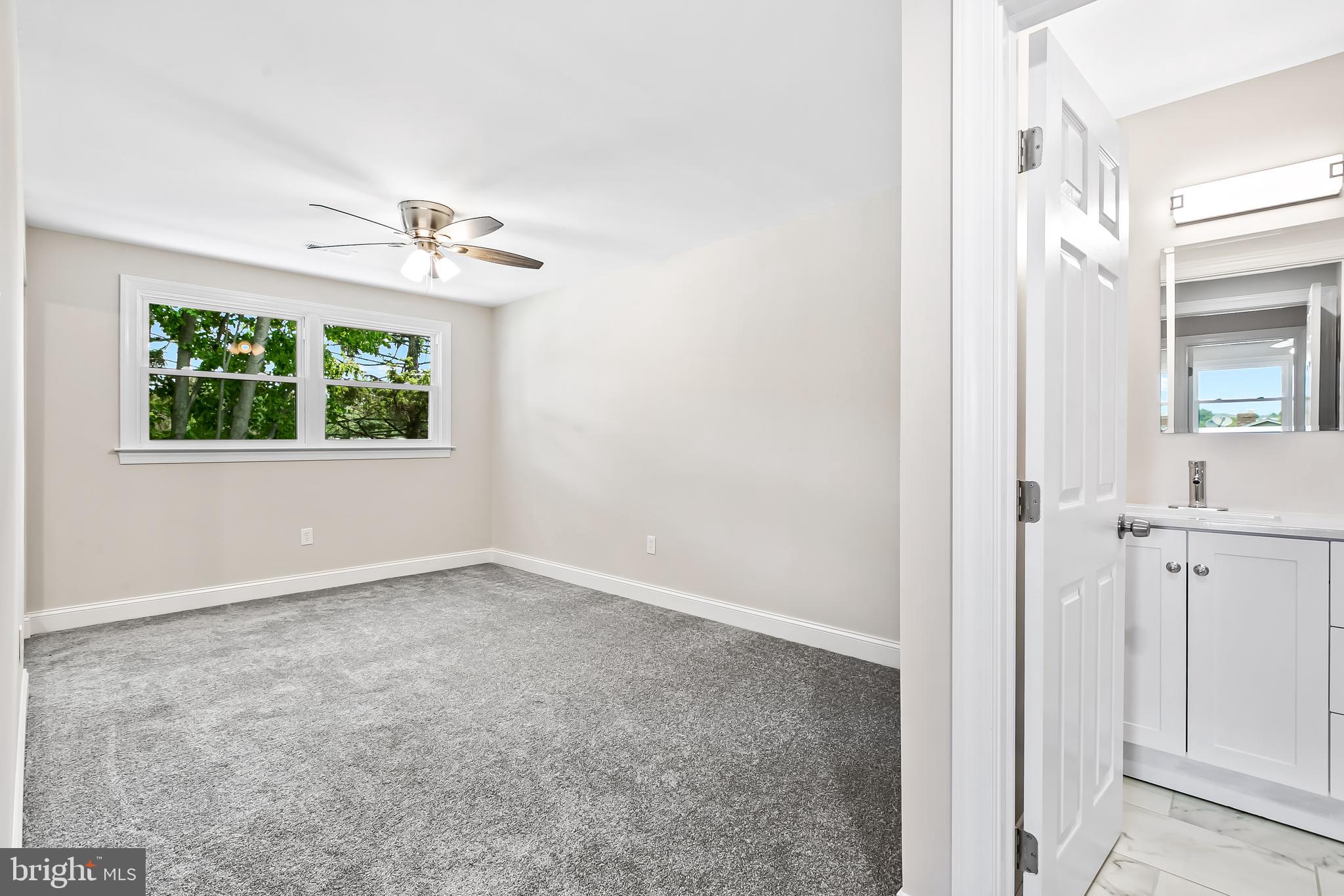 RANDOM HEIGHTS - Residential