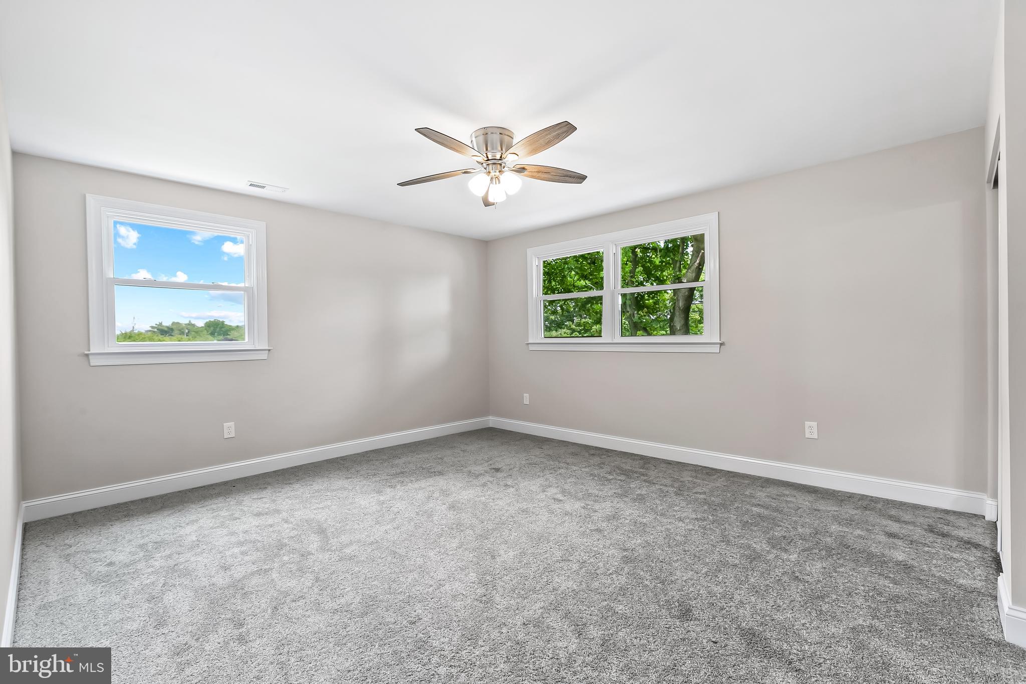 RANDOM HEIGHTS - Residential