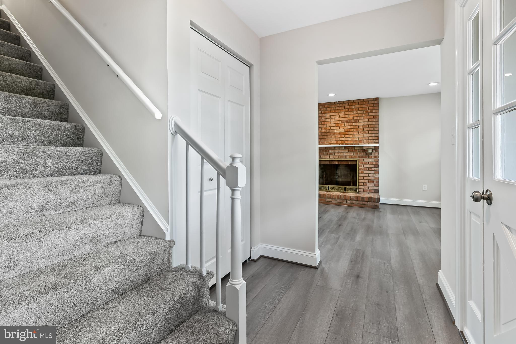 RANDOM HEIGHTS - Residential