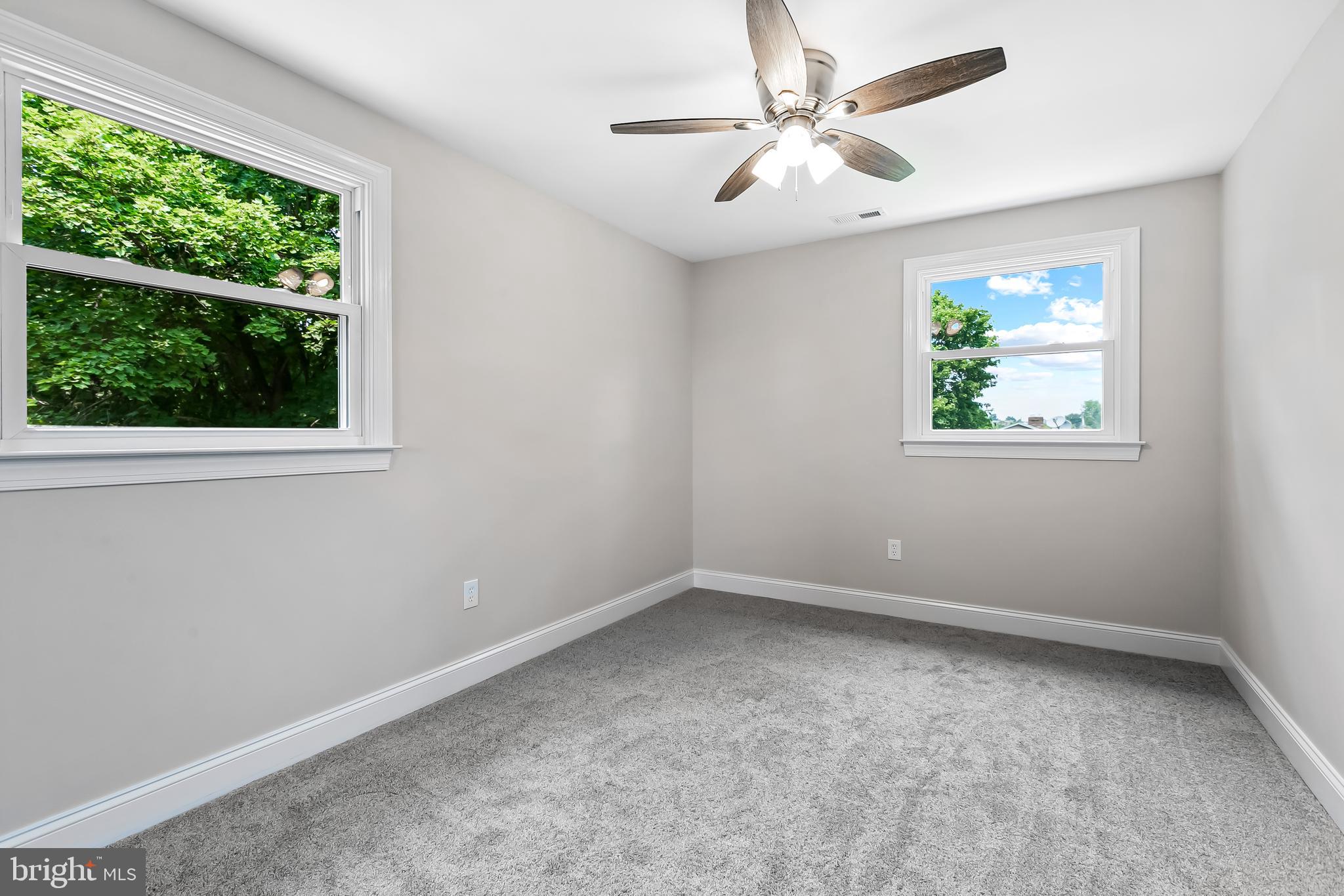 RANDOM HEIGHTS - Residential