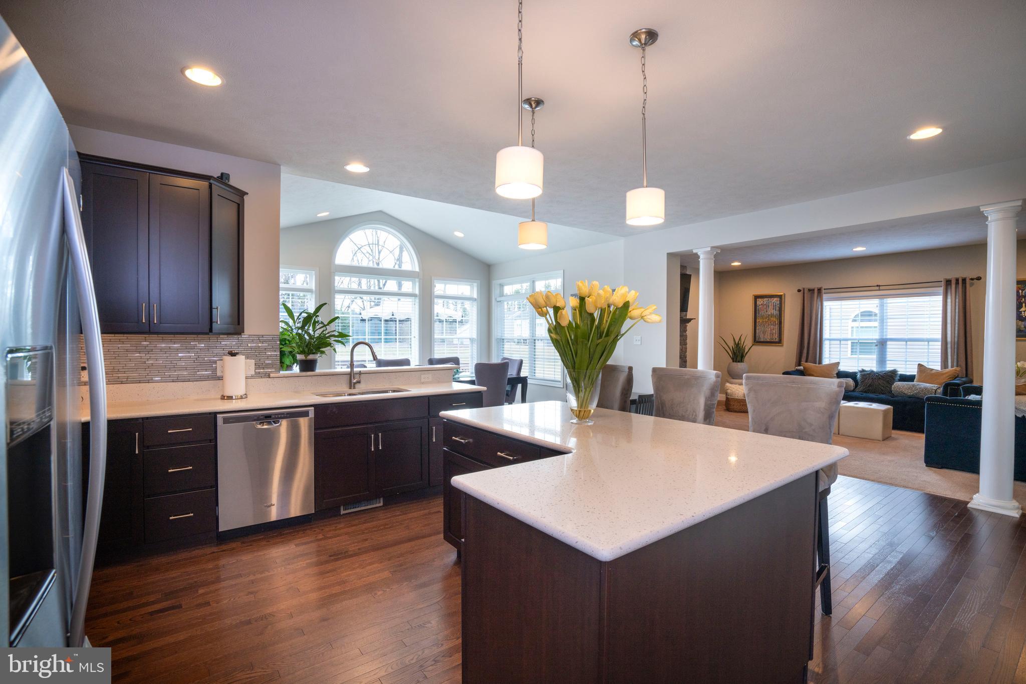 1735 WOODLEDGE DRIVE